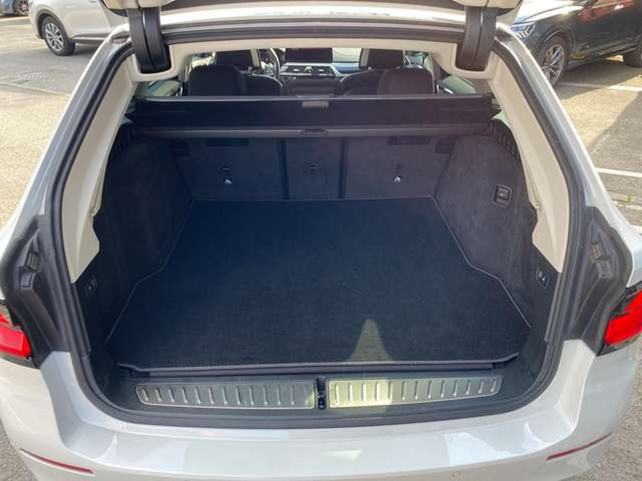 BMW 530 530d Touring LuxuryLine jusqu'à 48mois garantie (2023) - Foto 20