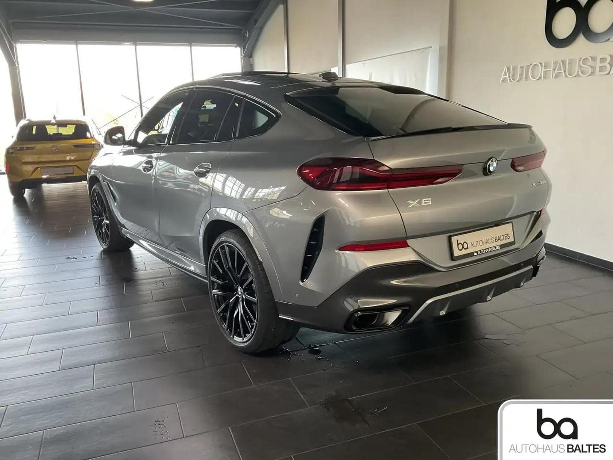 BMW X6 (2025) - Photo 4