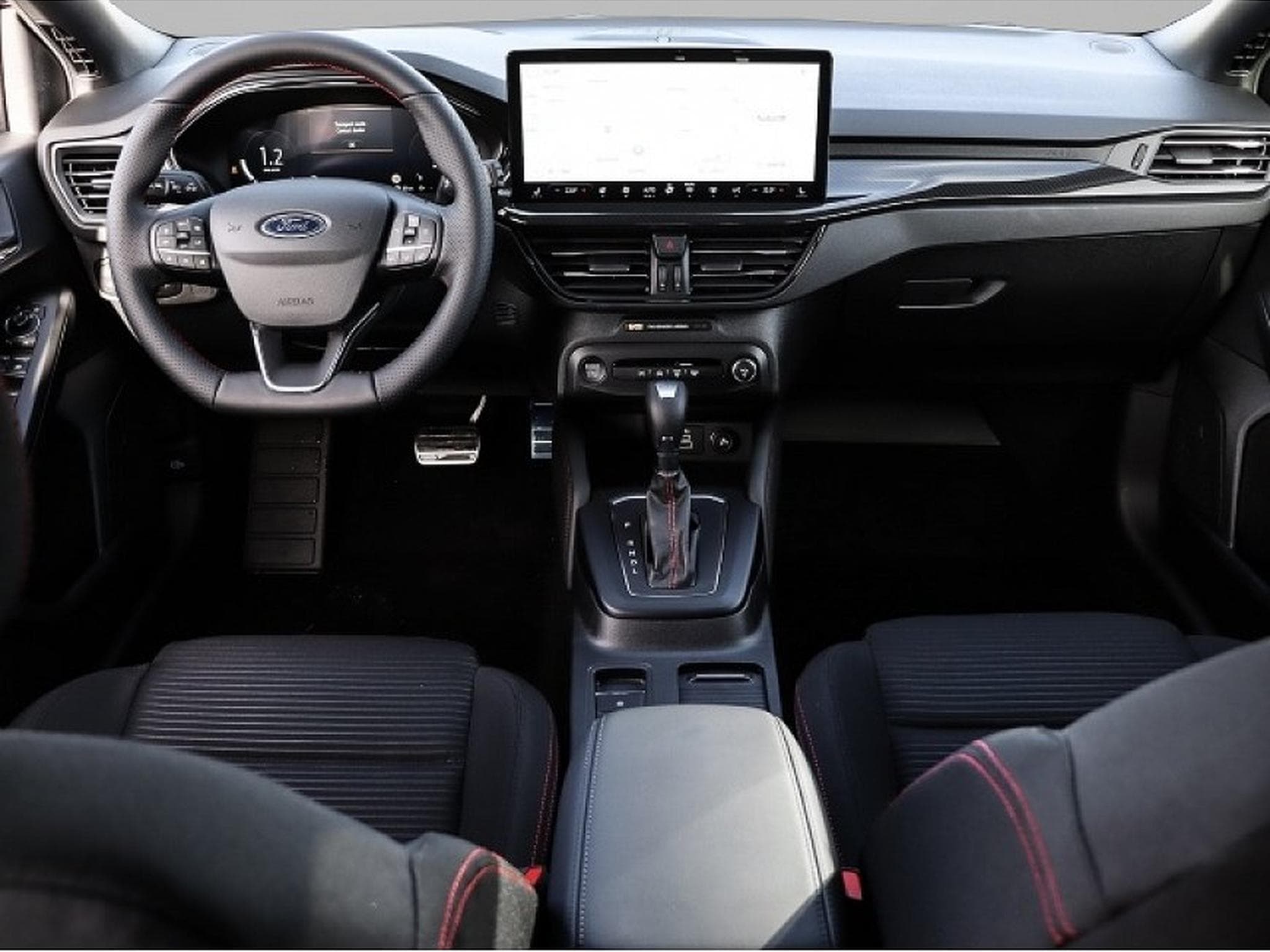 Ford Focus (2025) - Photo 4