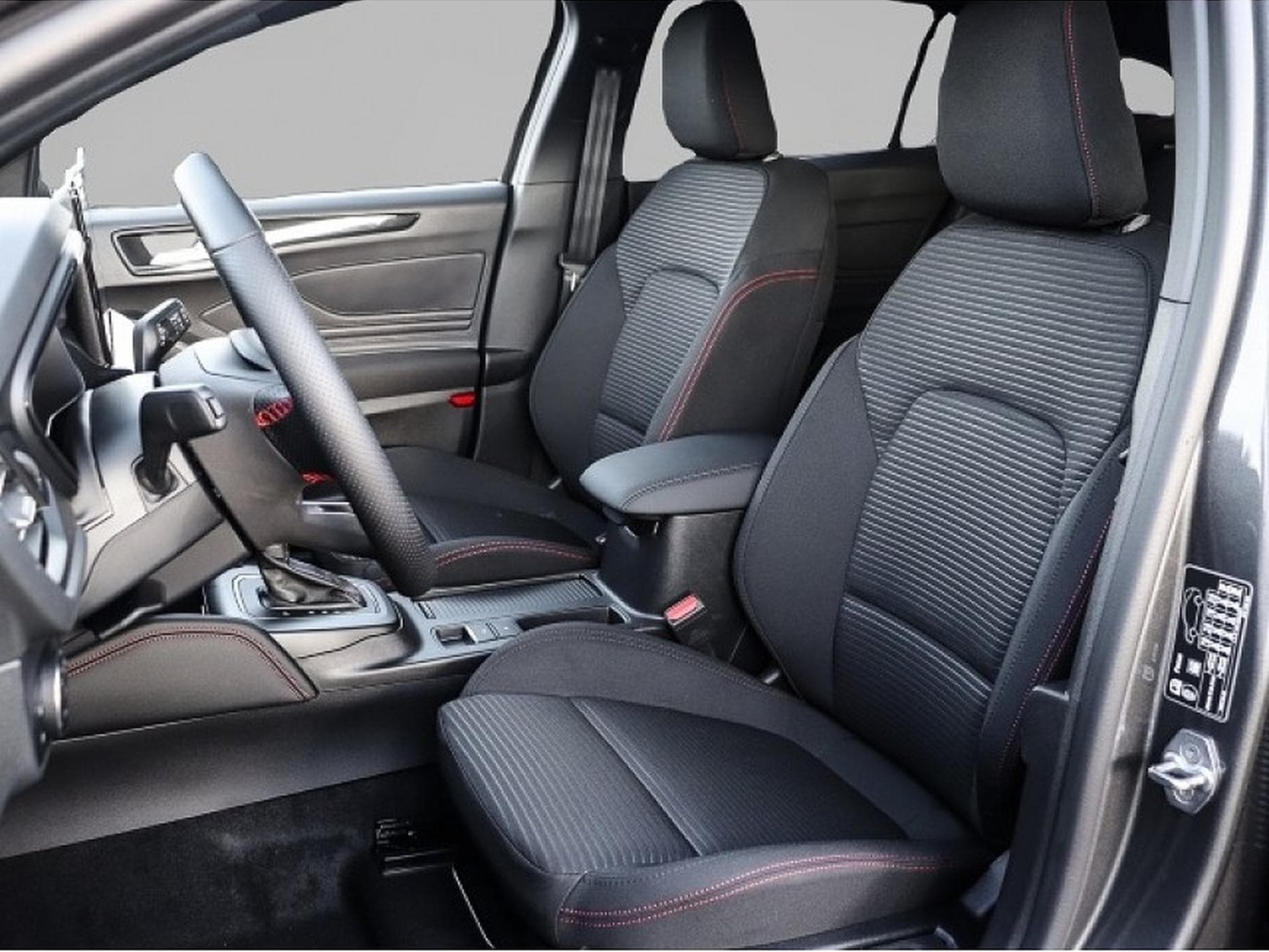 Ford Focus (2025) - Photo 6