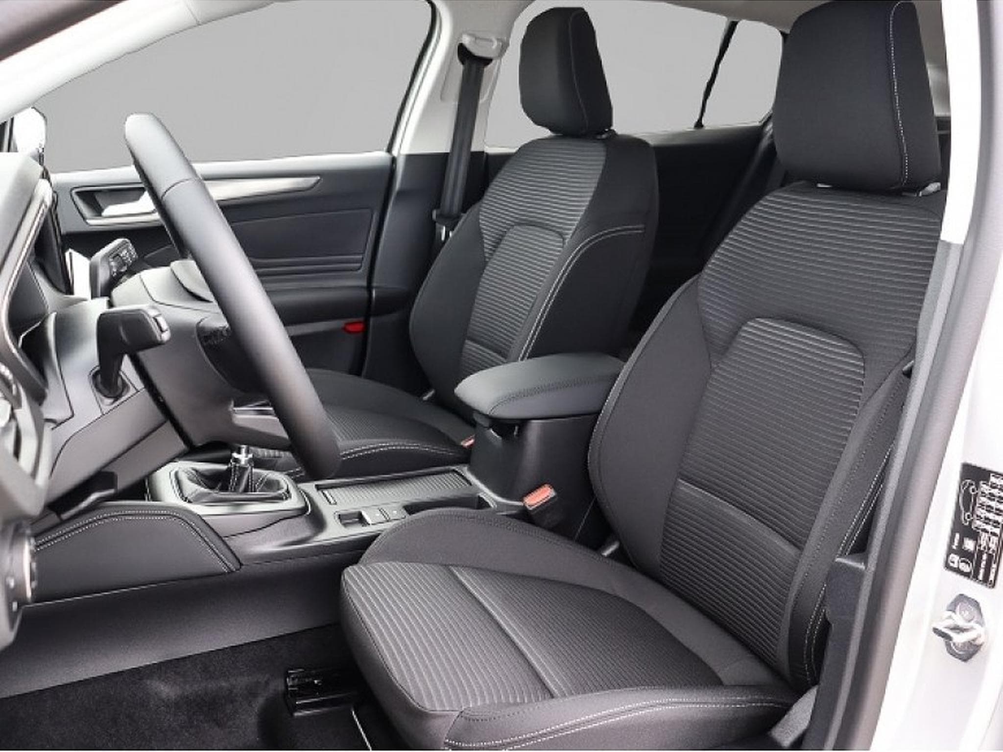 Ford Focus (2025) - Photo 6