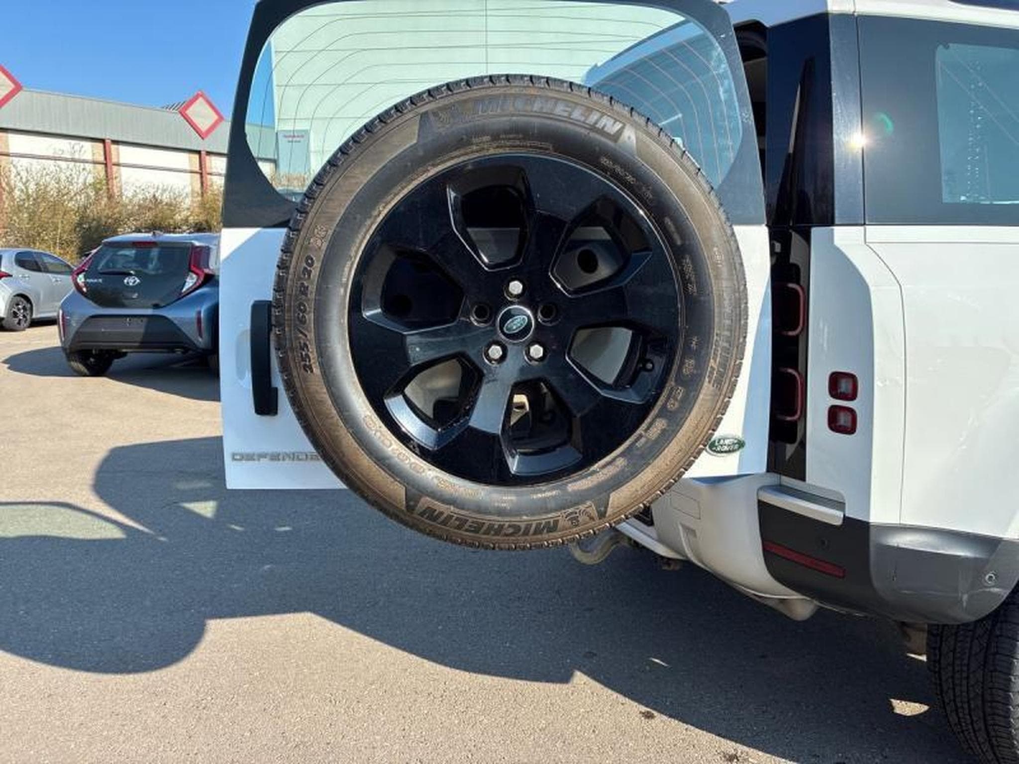 Land-Rover Defender Defender (2021) - Foto 14