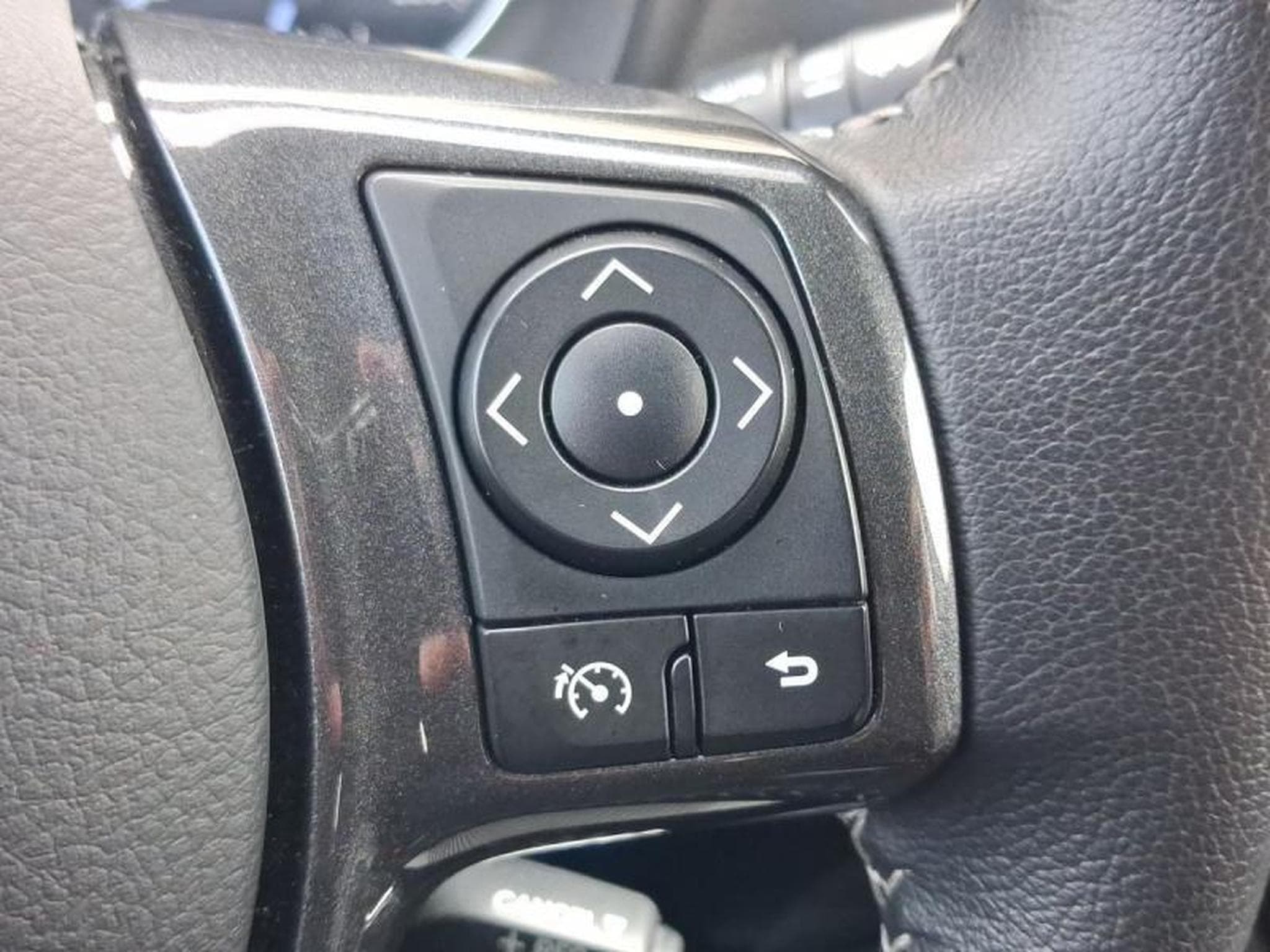 Toyota Yaris Yaris (2019) - Photo 19