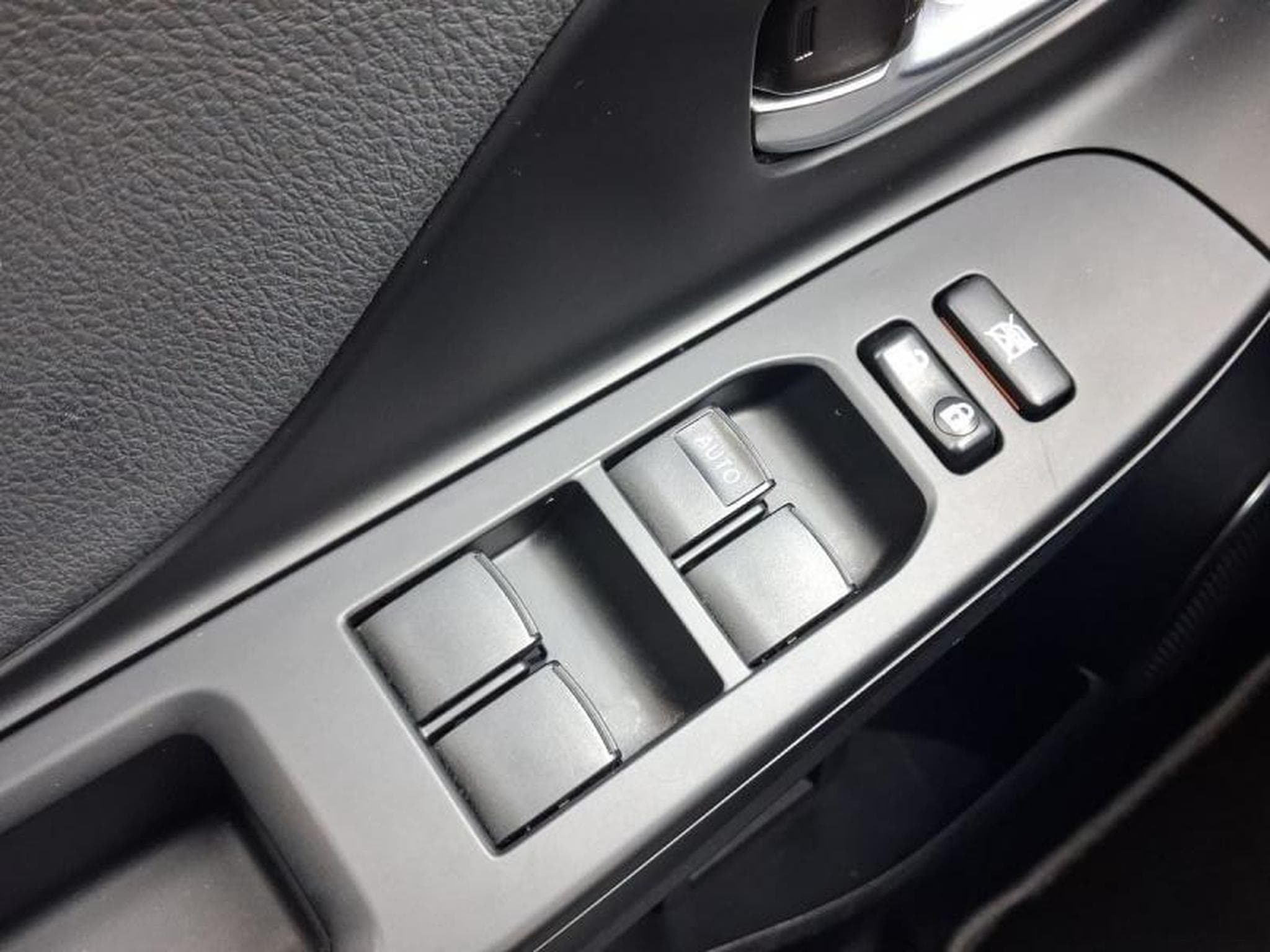 Toyota Yaris Yaris (2019) - Photo 20