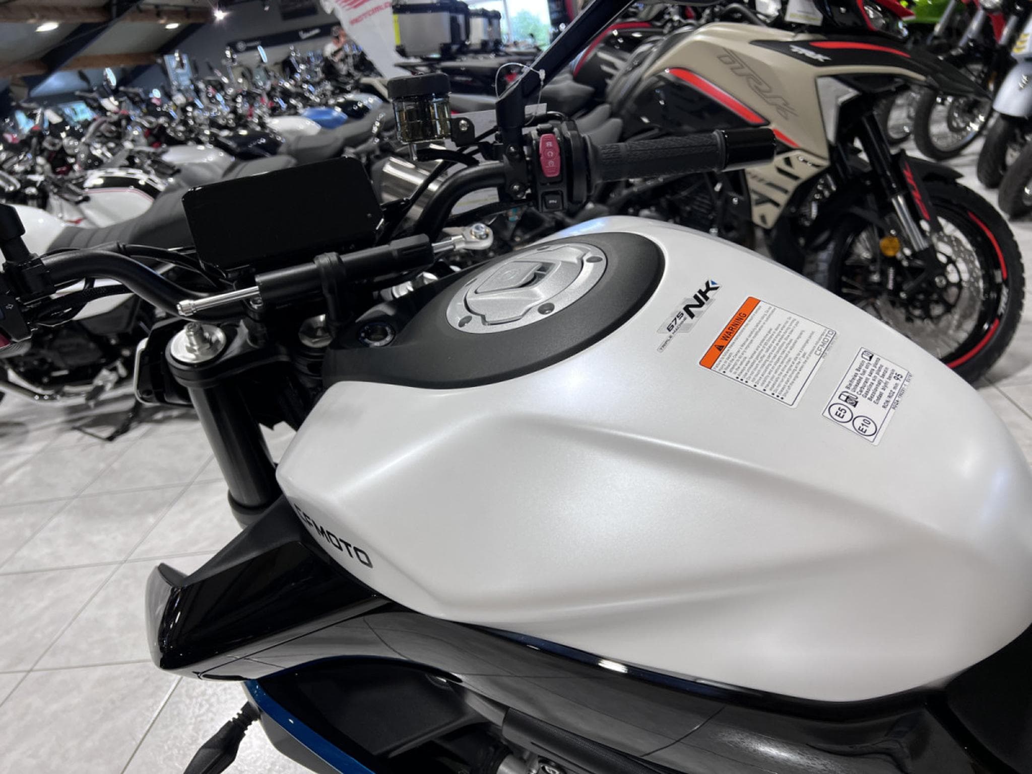CF Moto 675 NK (2026) - Foto 6