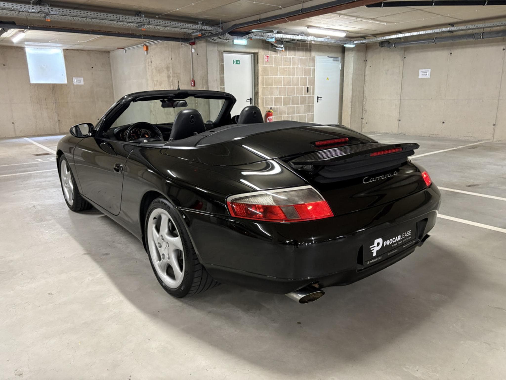 Porsche 911 CARRERA 4 CABRIOLET 3.4 FLAT6 / BVM (2000) - Foto 13