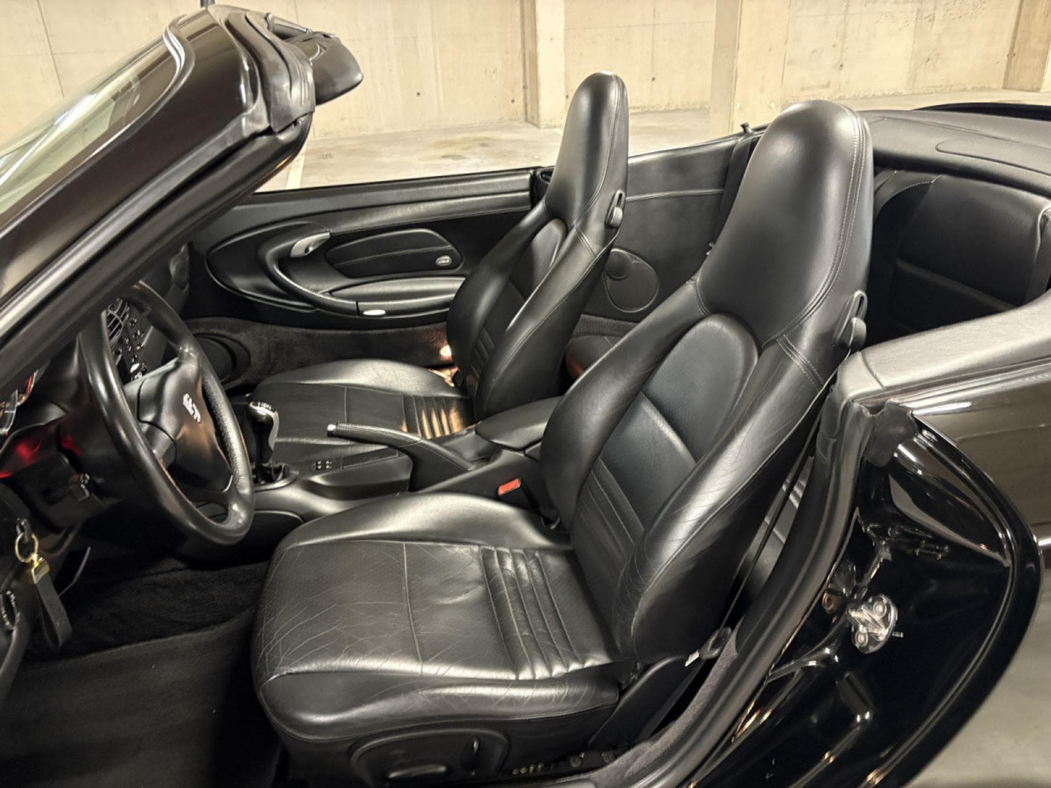 Porsche 911 CARRERA 4 CABRIOLET 3.4 FLAT6 / BVM (2000) - Foto 18