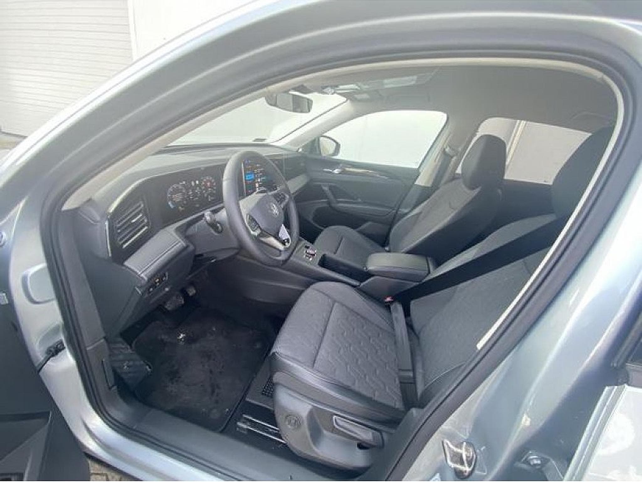 VW Tiguan (2025) - Photo 7