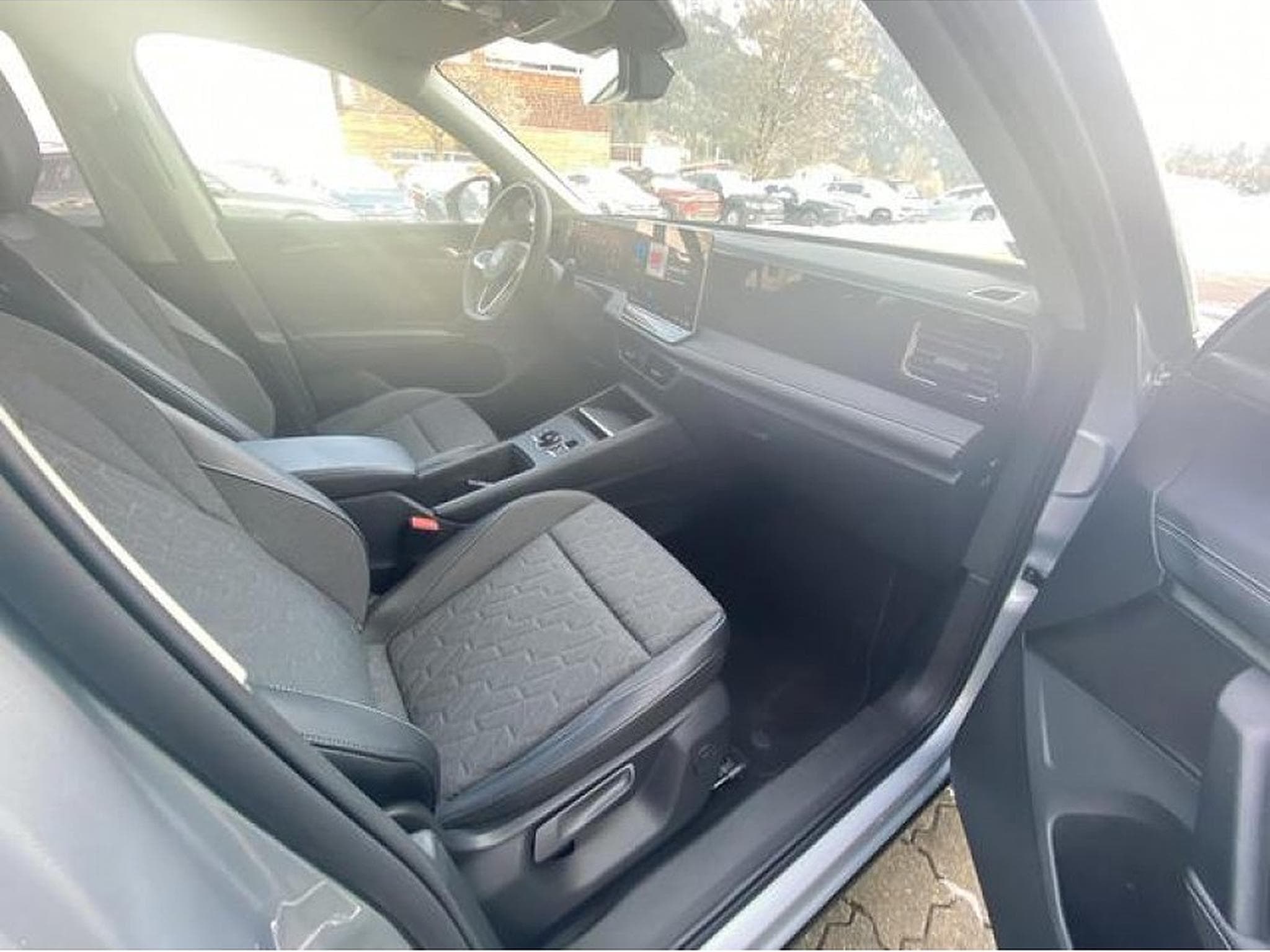 VW Tiguan (2025) - Photo 8