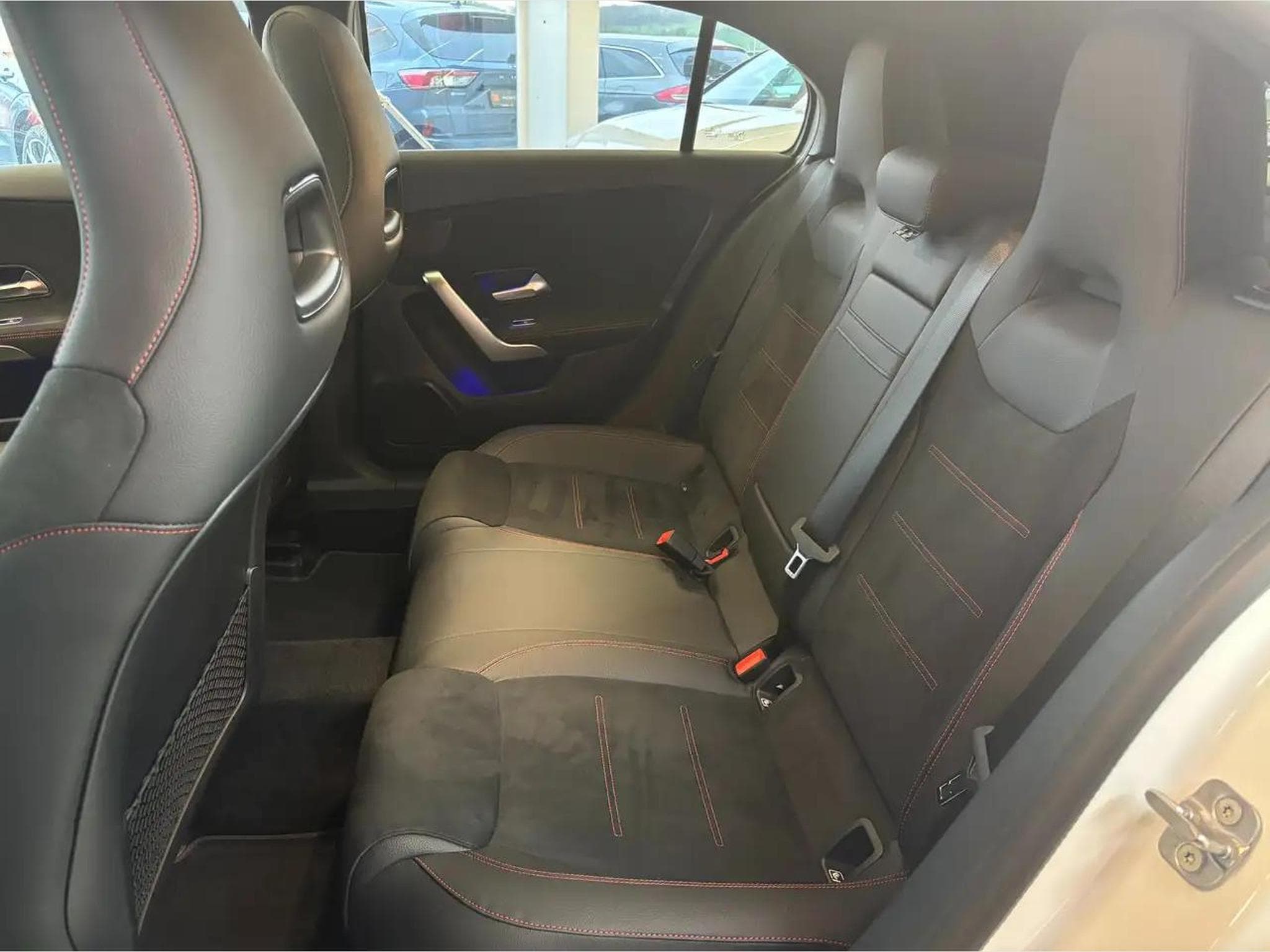 Mercedes 250 (2024) - Photo 20