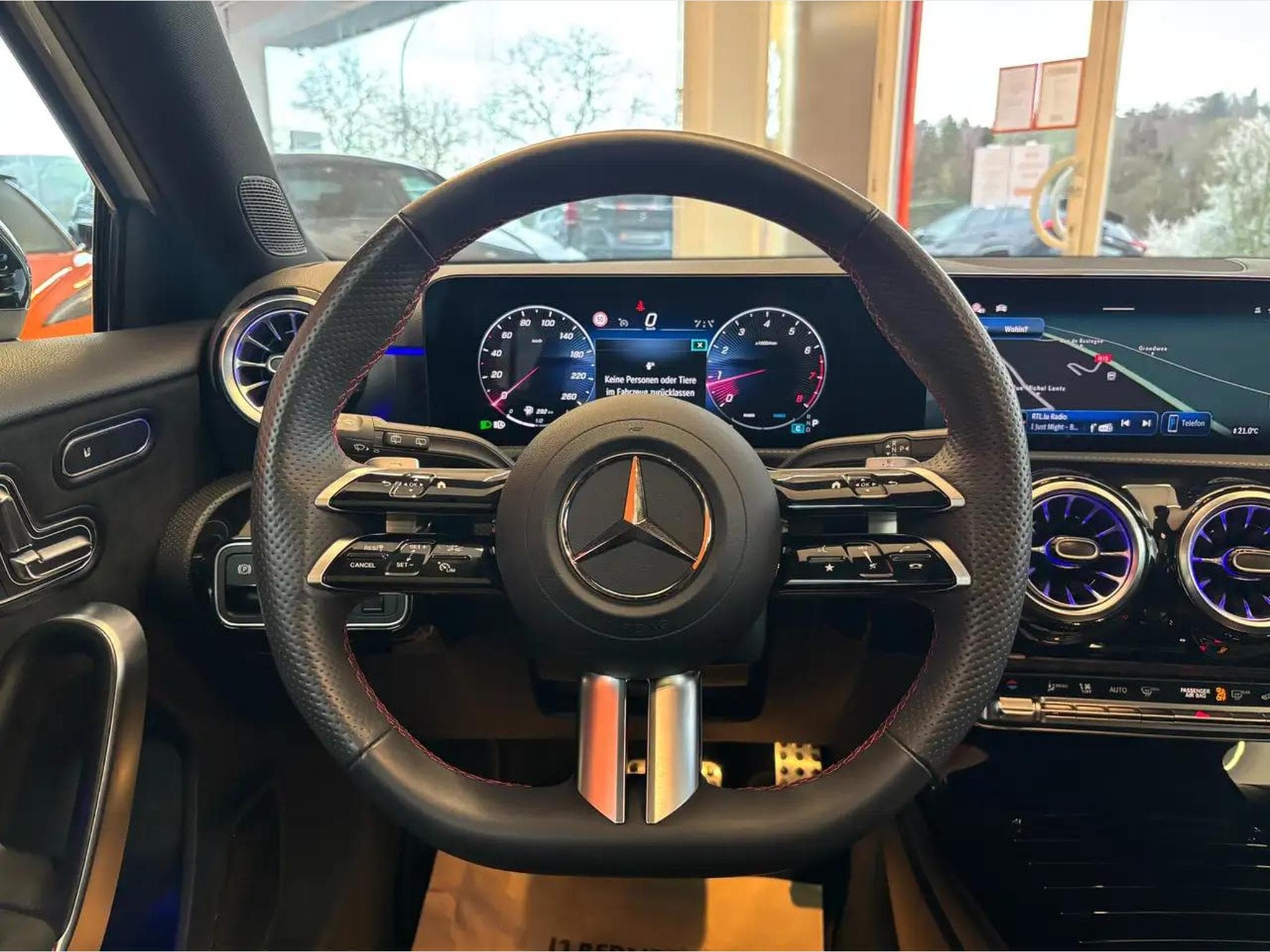 Mercedes 250 (2024) - Photo 21