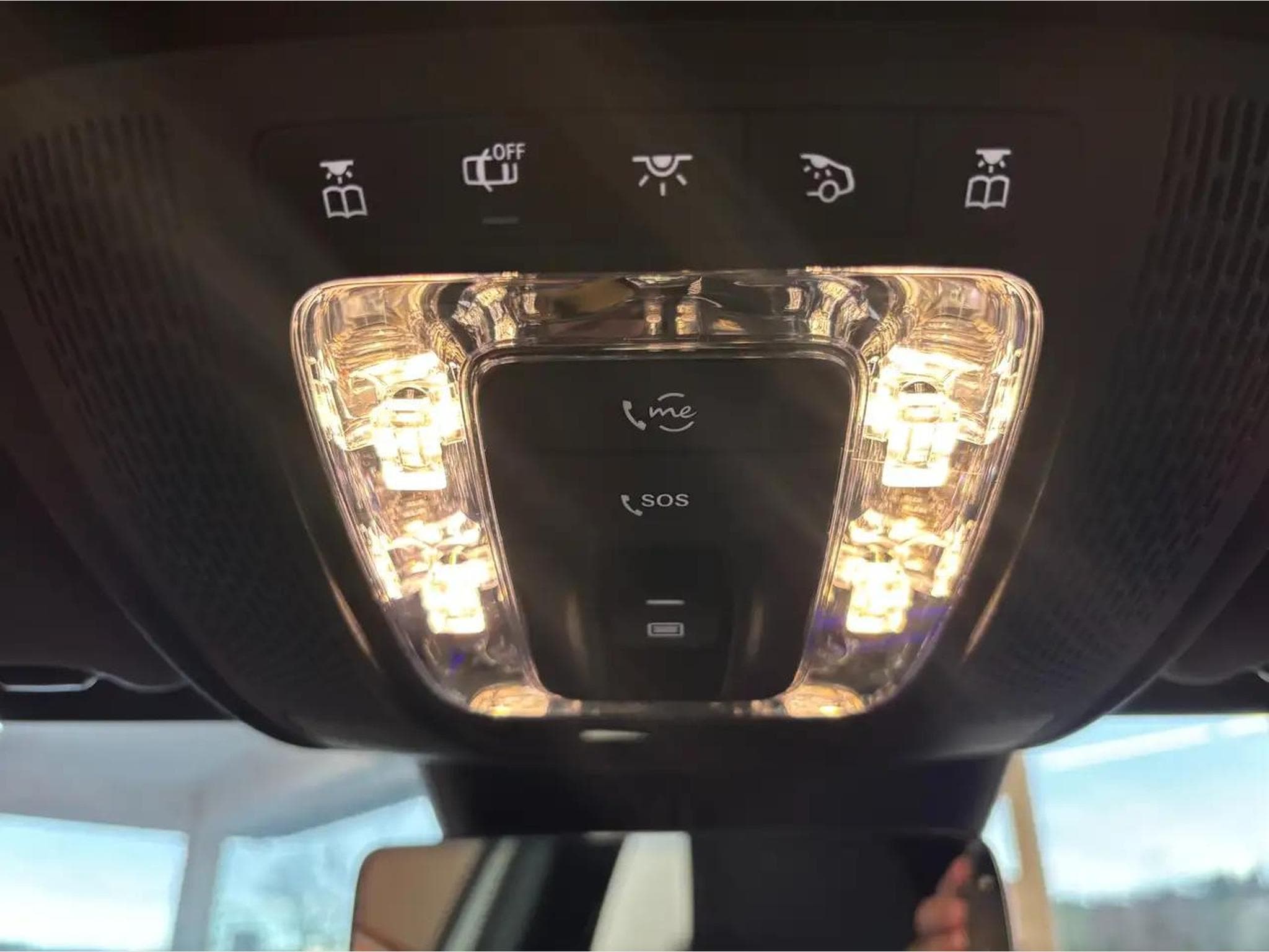 Mercedes 250 (2024) - Photo 24