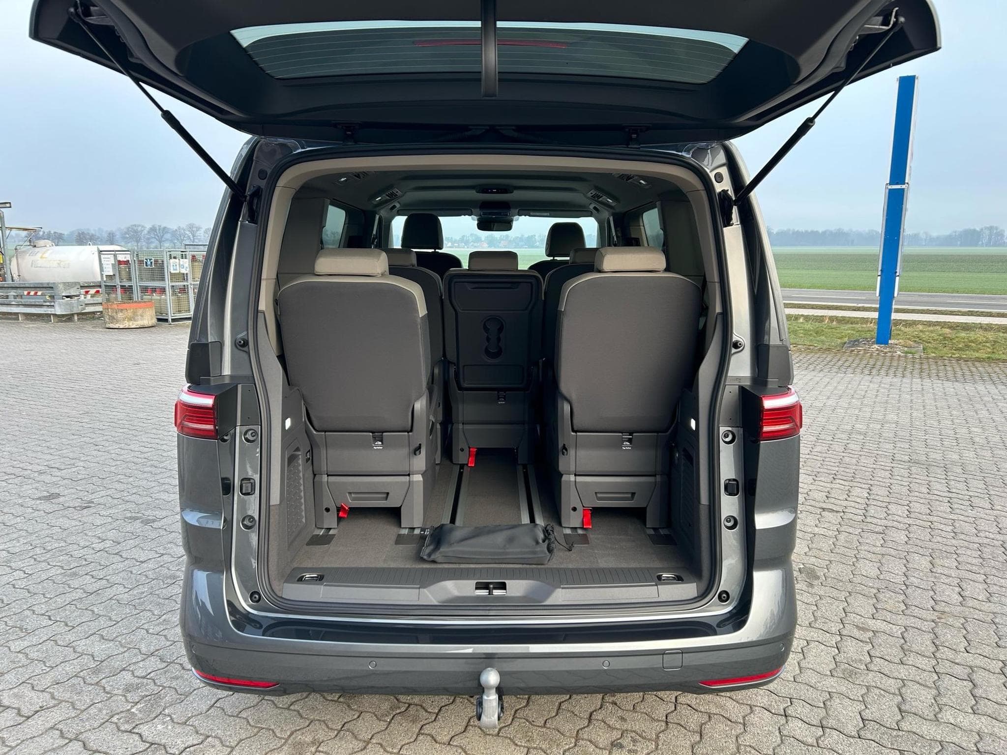 VW T7 LIFE (2026) - Foto 18