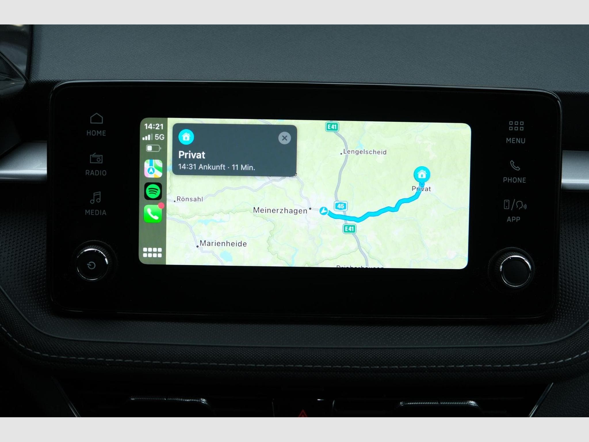 Skoda Fabia 1.5 TSI DSG (2025) - Foto 11
