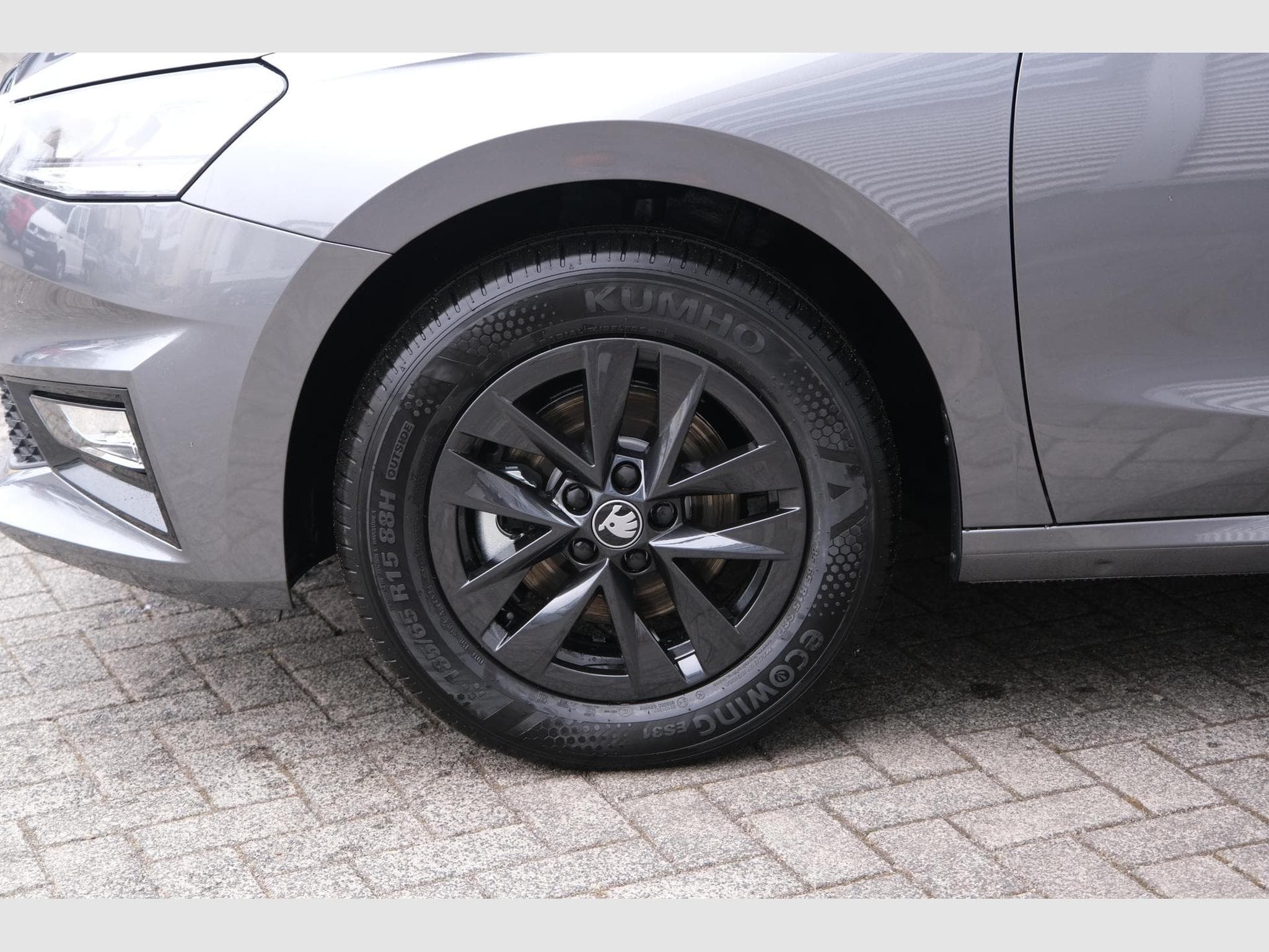 Skoda Fabia 1.5 TSI DSG (2025) - Foto 18