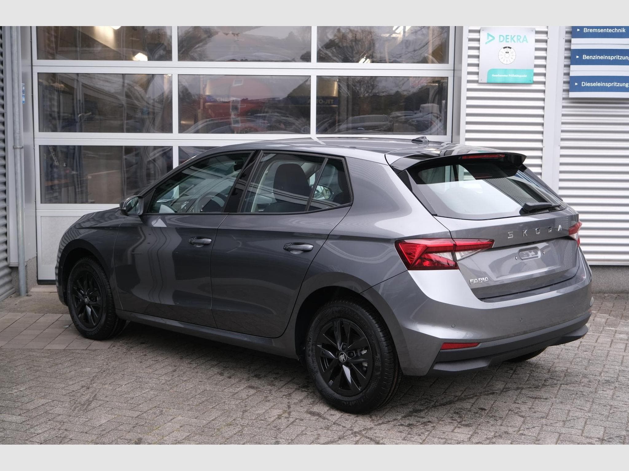 Skoda Fabia 1.5 TSI DSG (2025) - Foto 3
