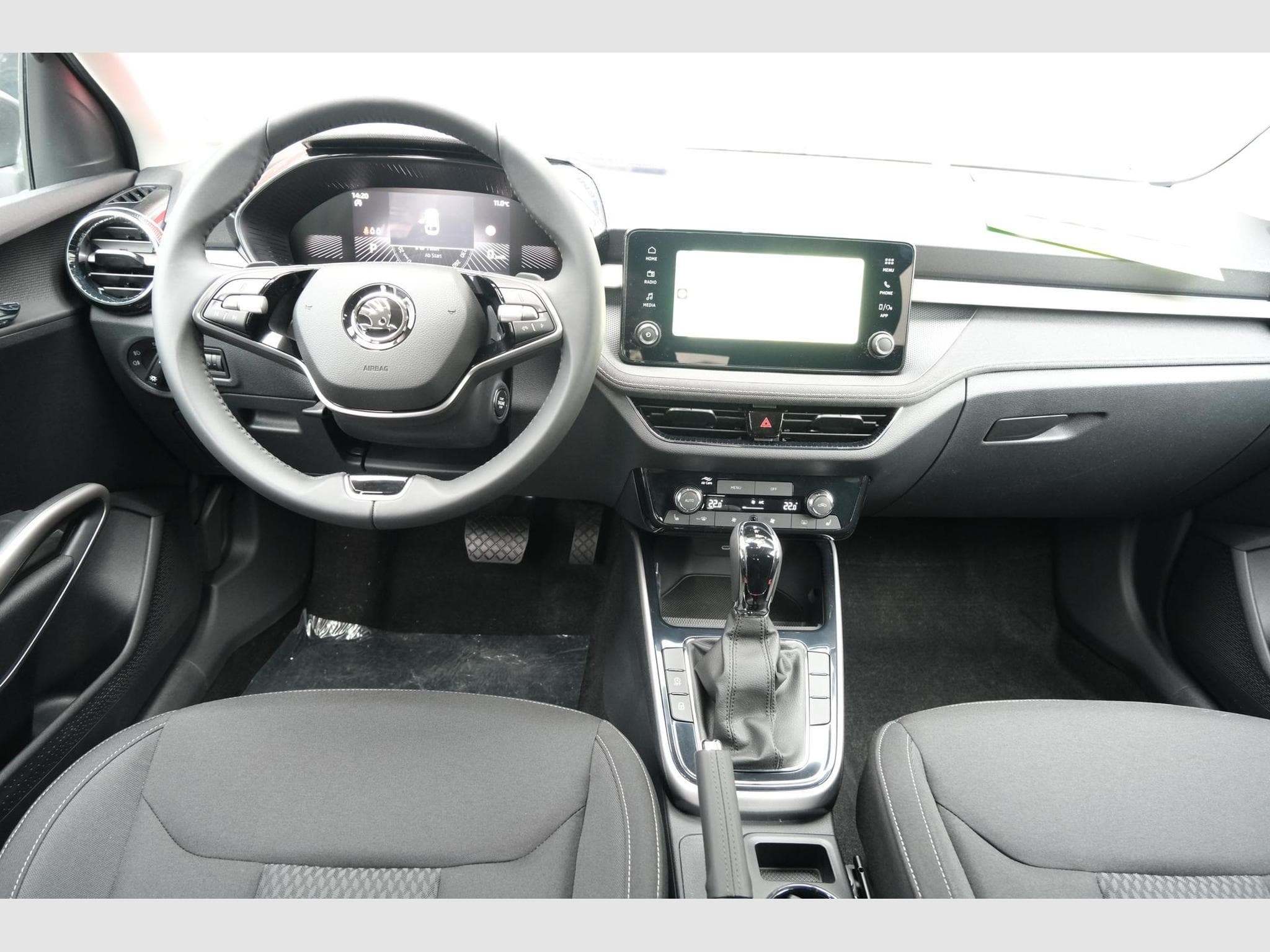 Skoda Fabia 1.5 TSI DSG (2025) - Foto 9