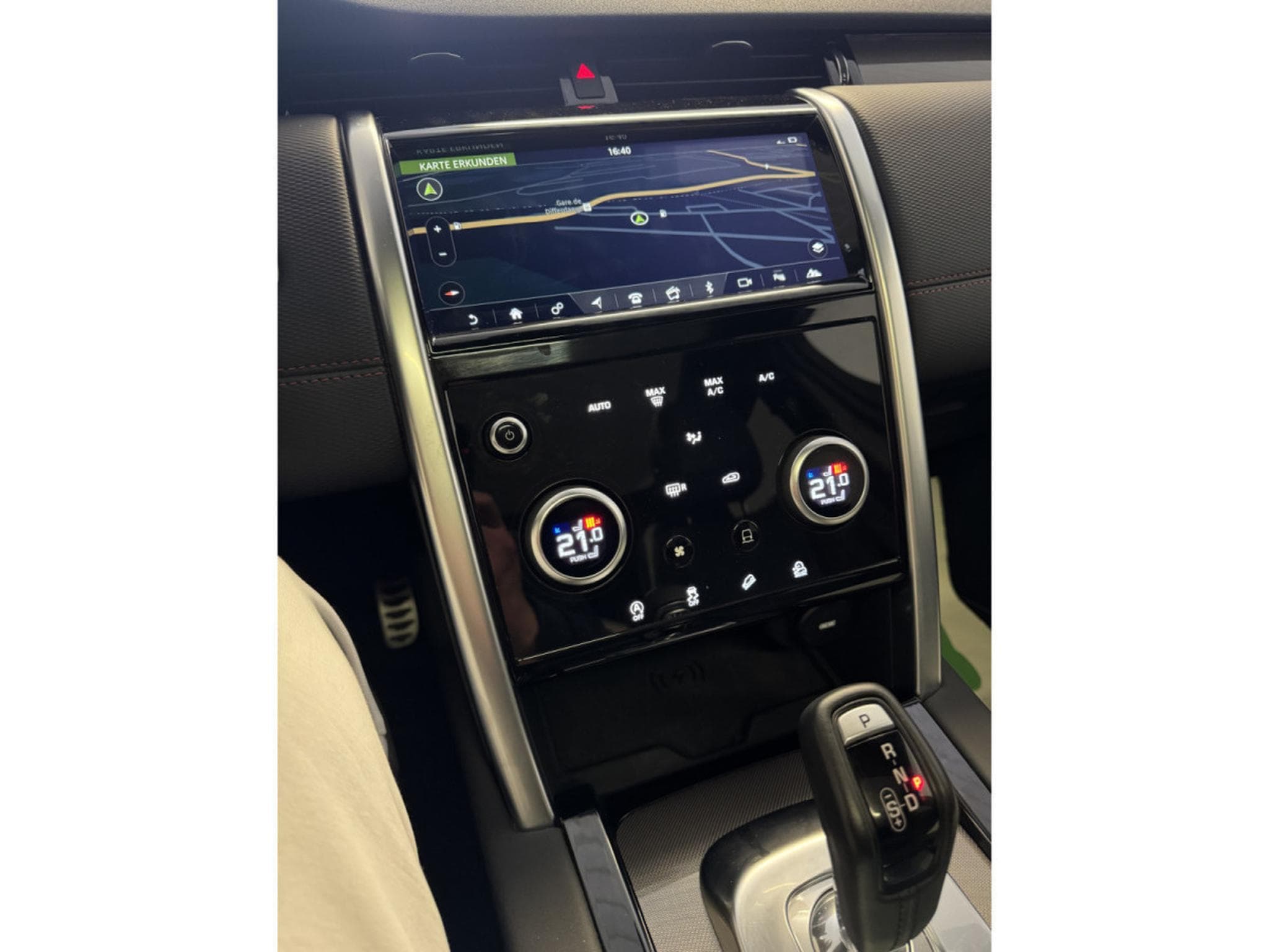 Land-Rover Discovery Sport 2.0D 180Ps Automatik R-Dynamic Black Edition Vol (2019) - Foto 15