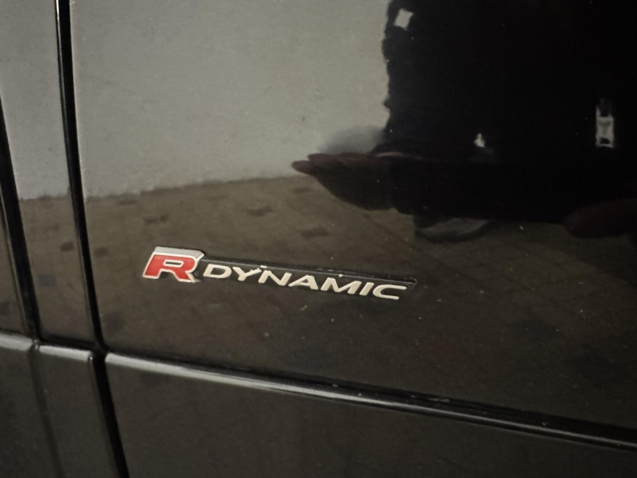 Land-Rover Discovery Sport 2.0D 180Ps Automatik R-Dynamic Black Edition Vol (2019) - Foto 7