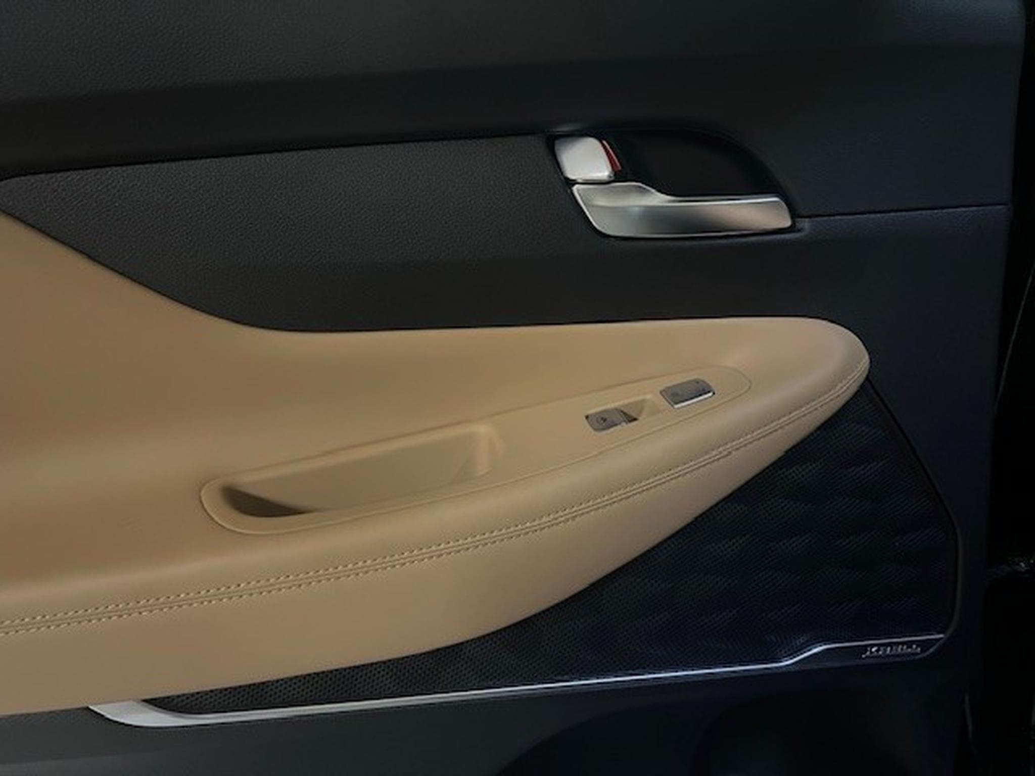 Hyundai Santa Fe 1.6 T-GDI SHINE SAFETY SENSATION LUXURY 4WD PLUG-IN HYBRIDE (2022) - Foto 10