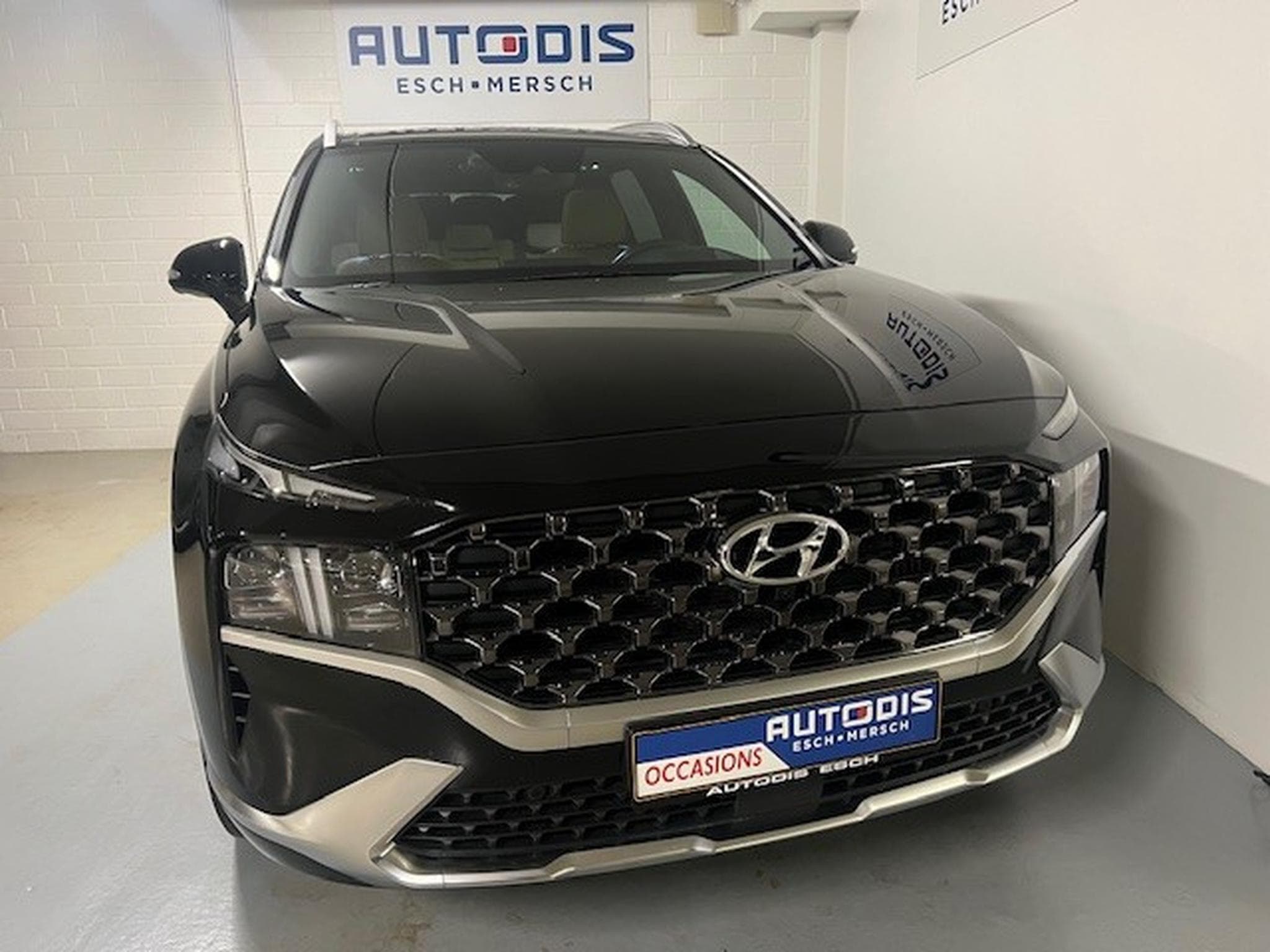 Hyundai Santa Fe 1.6 T-GDI SHINE SAFETY SENSATION LUXURY 4WD PLUG-IN HYBRIDE (2022) - Foto 2