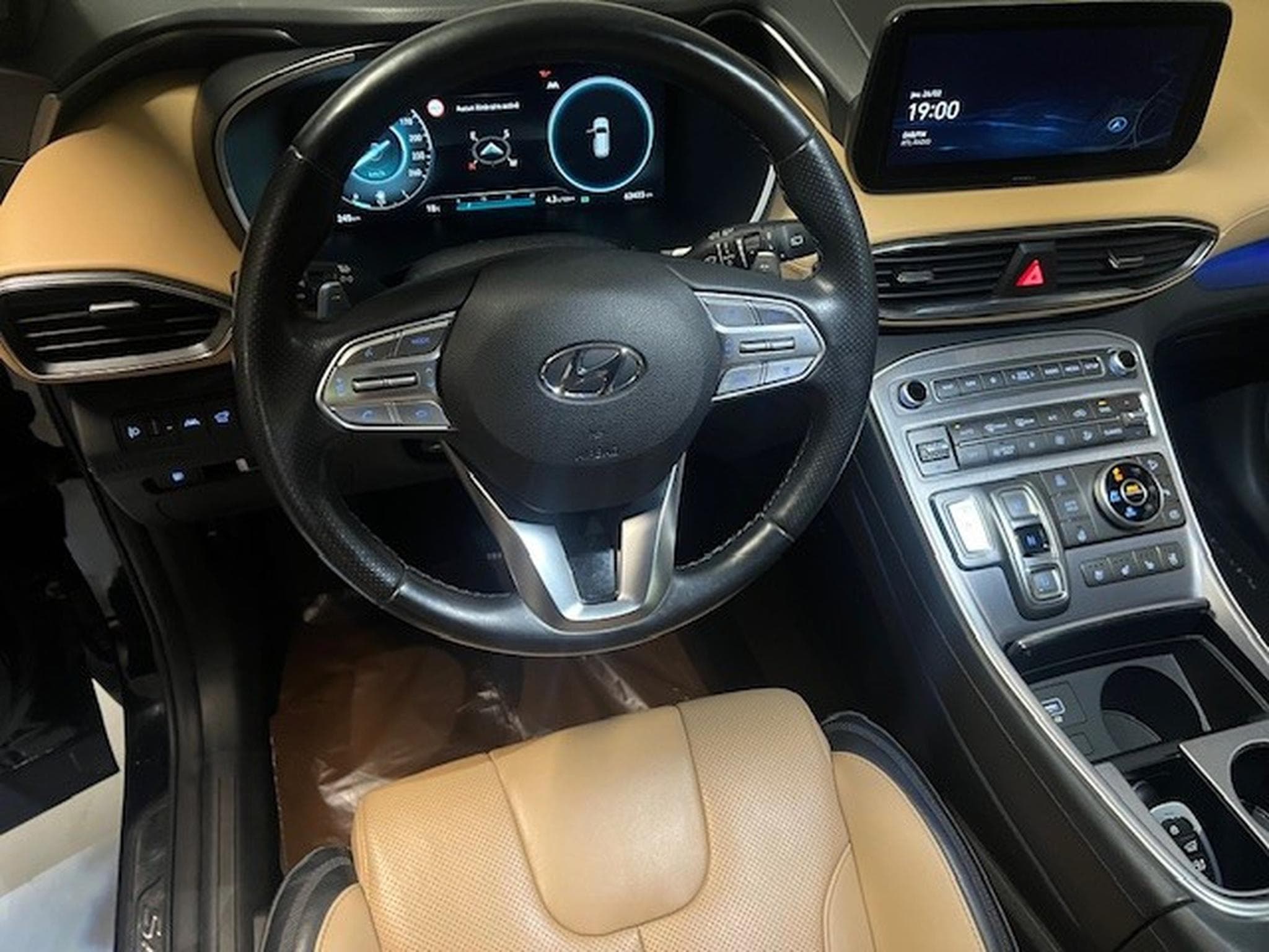 Hyundai Santa Fe 1.6 T-GDI SHINE SAFETY SENSATION LUXURY 4WD PLUG-IN HYBRIDE (2022) - Foto 4