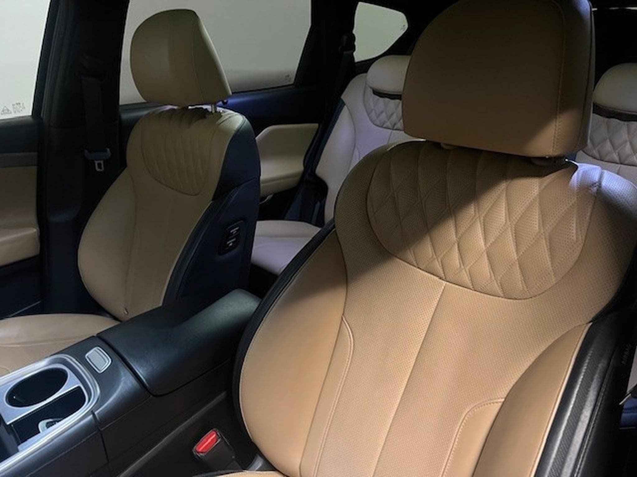 Hyundai Santa Fe 1.6 T-GDI SHINE SAFETY SENSATION LUXURY 4WD PLUG-IN HYBRIDE (2022) - Foto 7