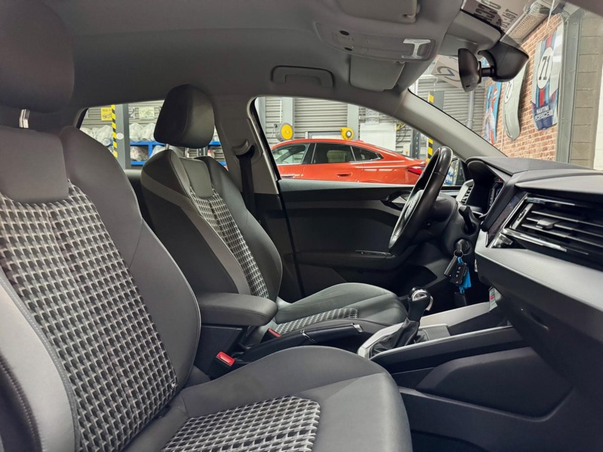 Audi A1 A1 Sportback 30 TFSi 1.0 116cv Auto Navig/ClimaA/Cam (2019) - Photo 8