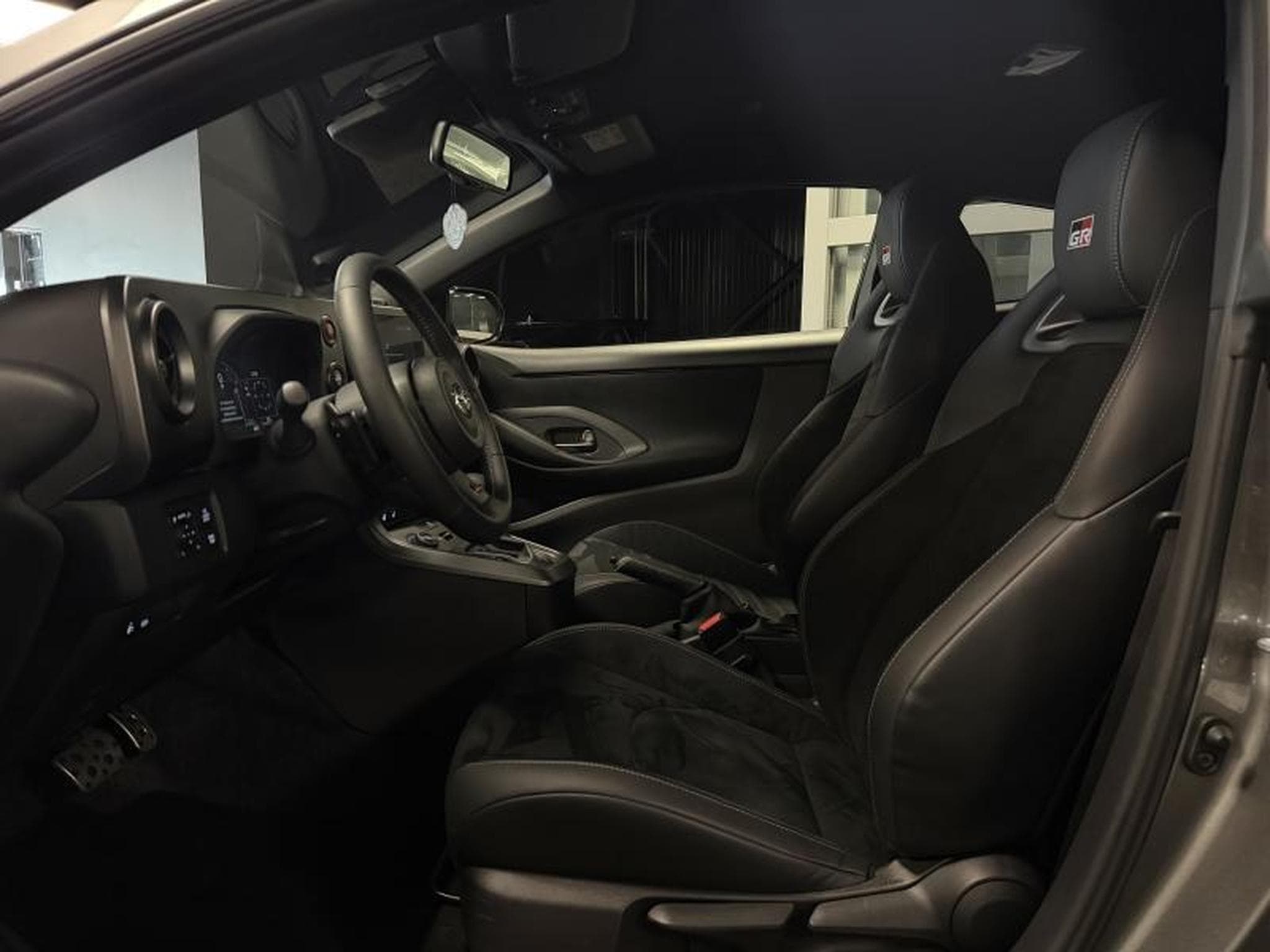 Toyota Yaris GR AT (2025) - Photo 10