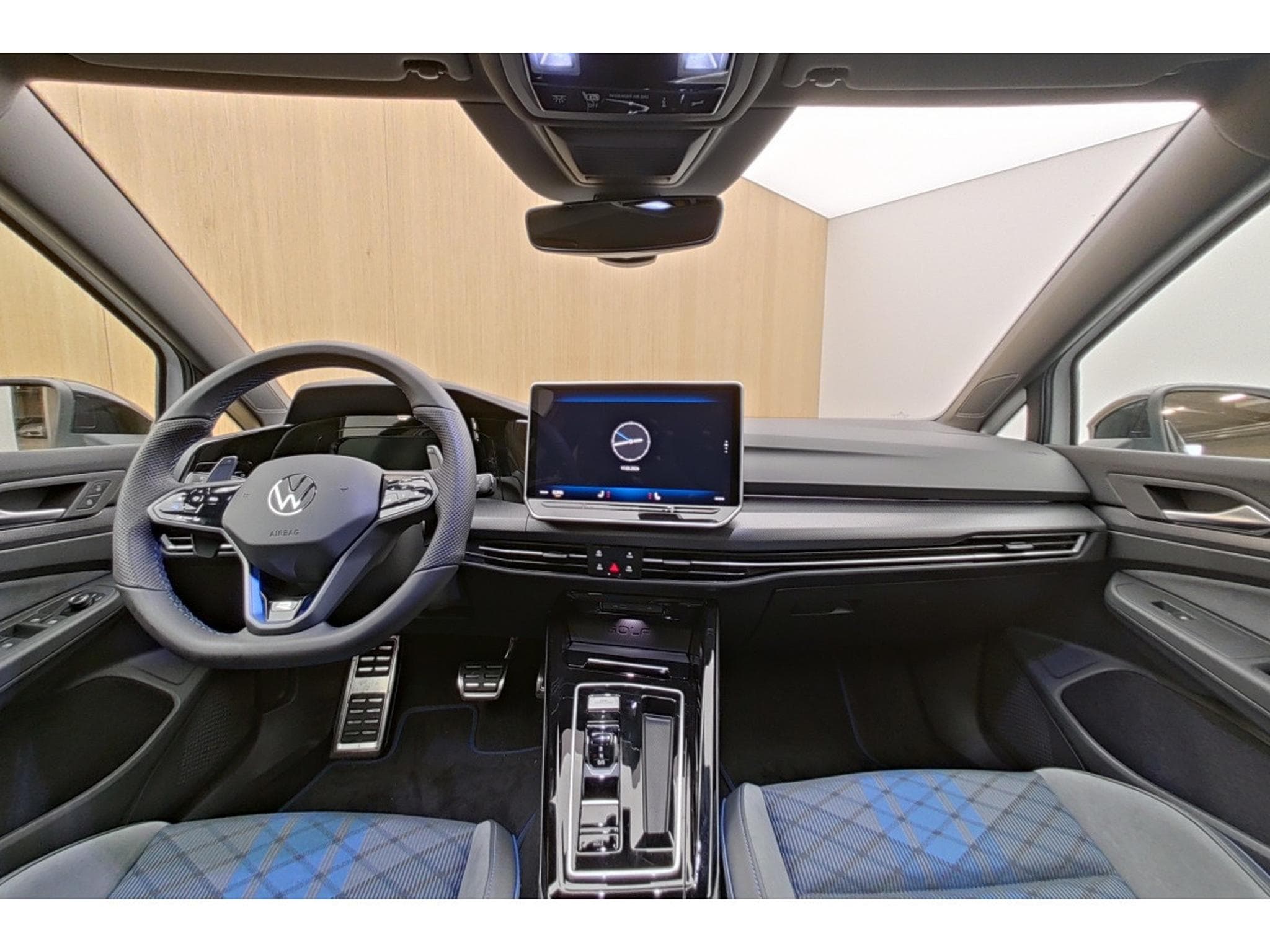 VW Golf R 2.0 TSI DSG 4x4 DSG 245 kW-333CV - R-Performance Pack - (2025) - Foto 7