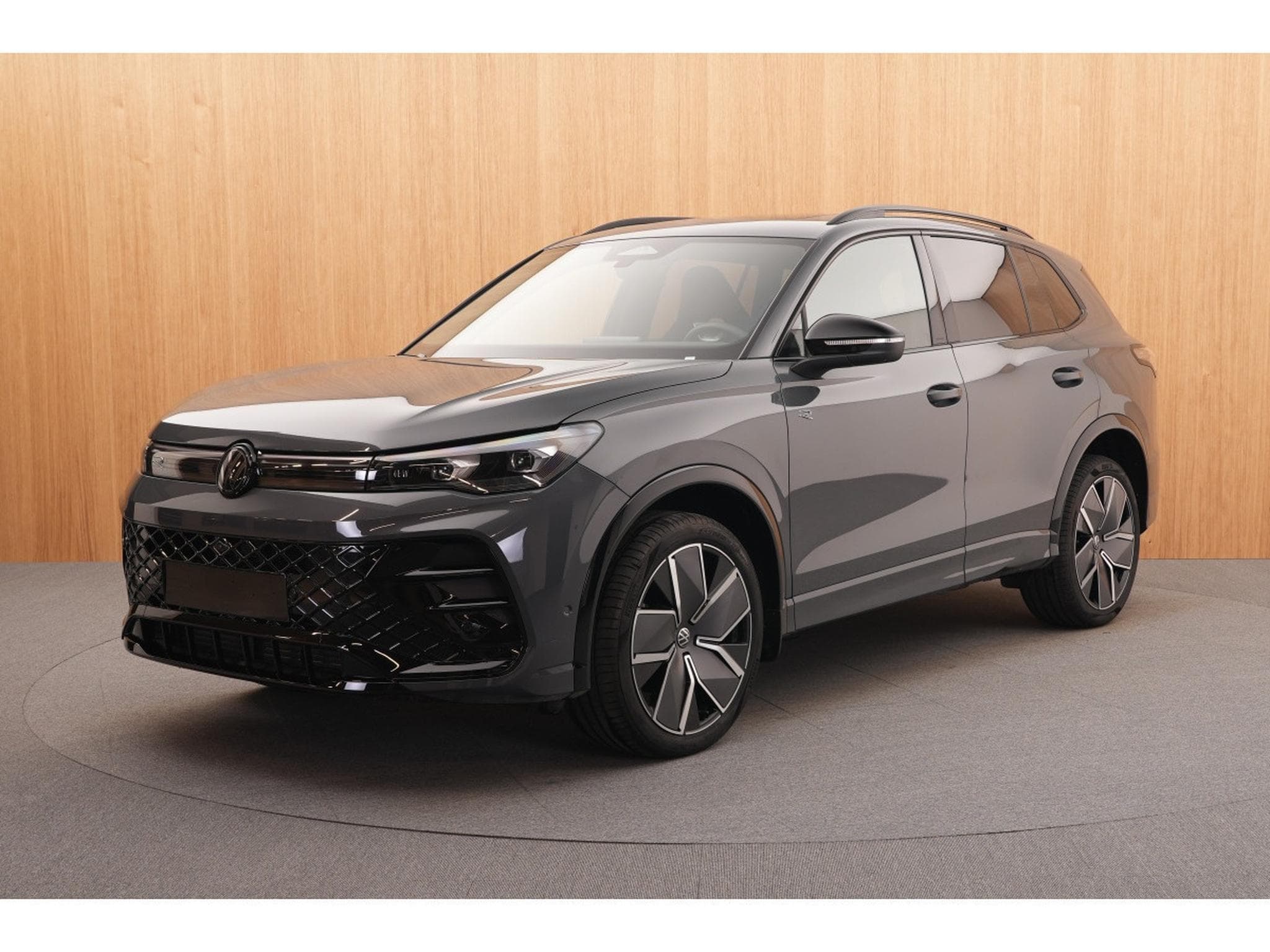 VW Tiguan R-Line 2.0 TDI 4Motion 142KW-193CV DSG7 - Attelage - DCC+ - (2025) - Foto 1