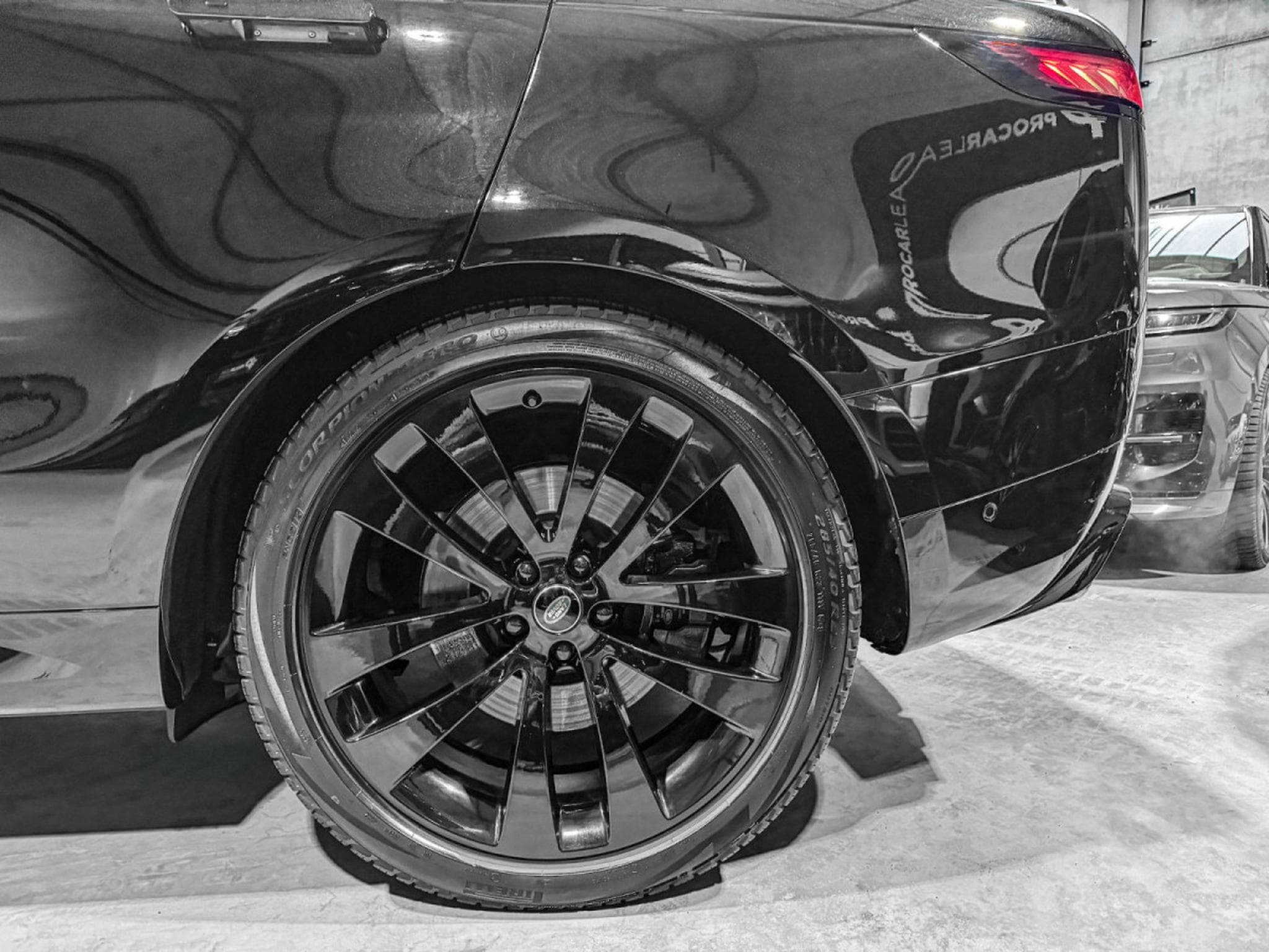 Land-Rover Range Rover Sport P530 V8 FIRST EDITION BLACK PACK (2023) - Foto 18