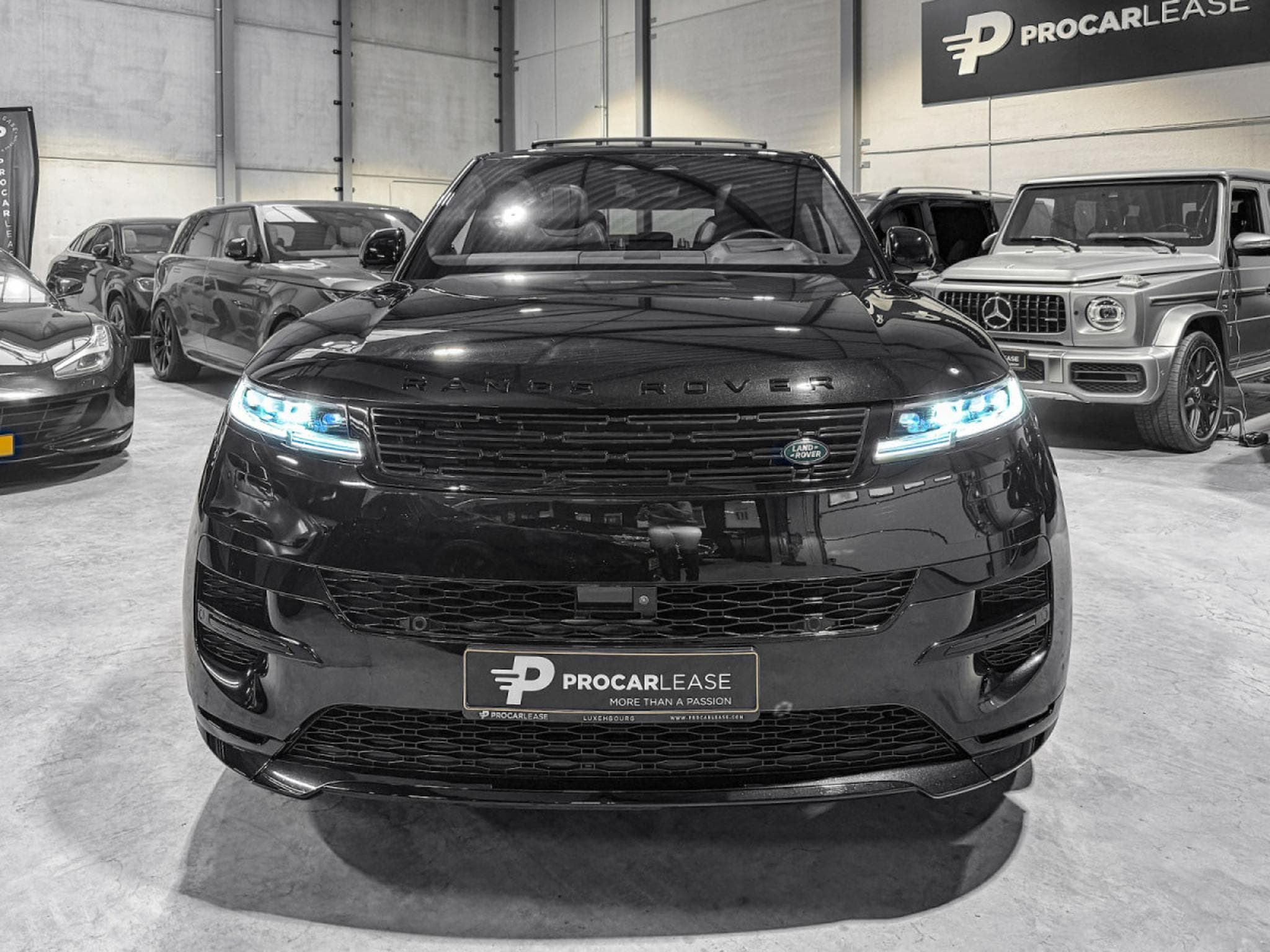 Land-Rover Range Rover Sport P530 V8 FIRST EDITION BLACK PACK (2023) - Foto 3