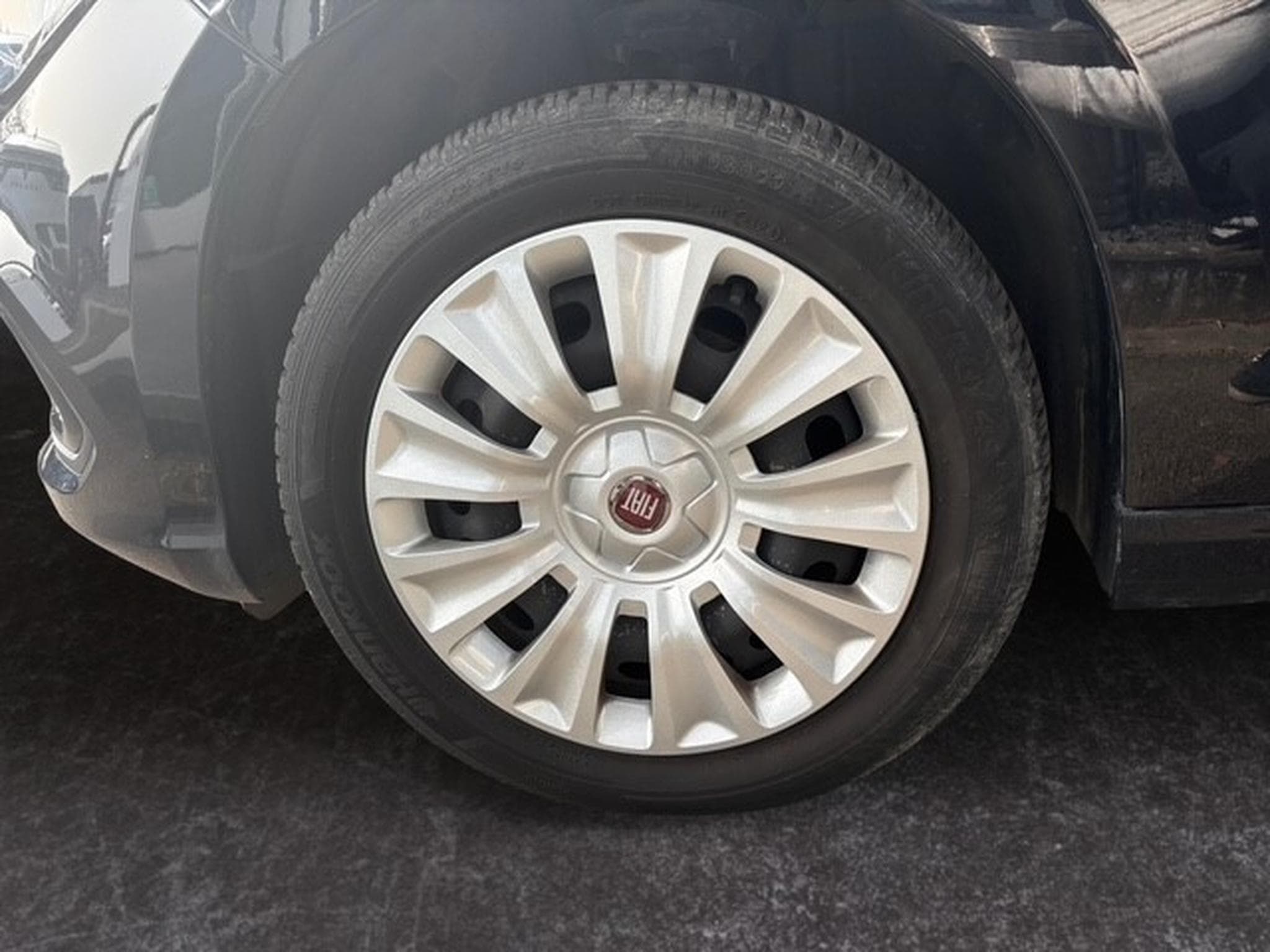 Fiat Tipo SW Cross 1.5 Hybrid DCT (2024) - Photo 4