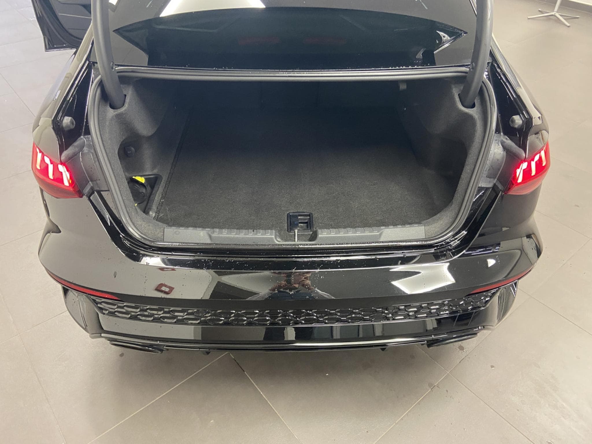 Audi RS3 Berline TFSI quattro 294kW / 400ch S tronic (2023) - Foto 8