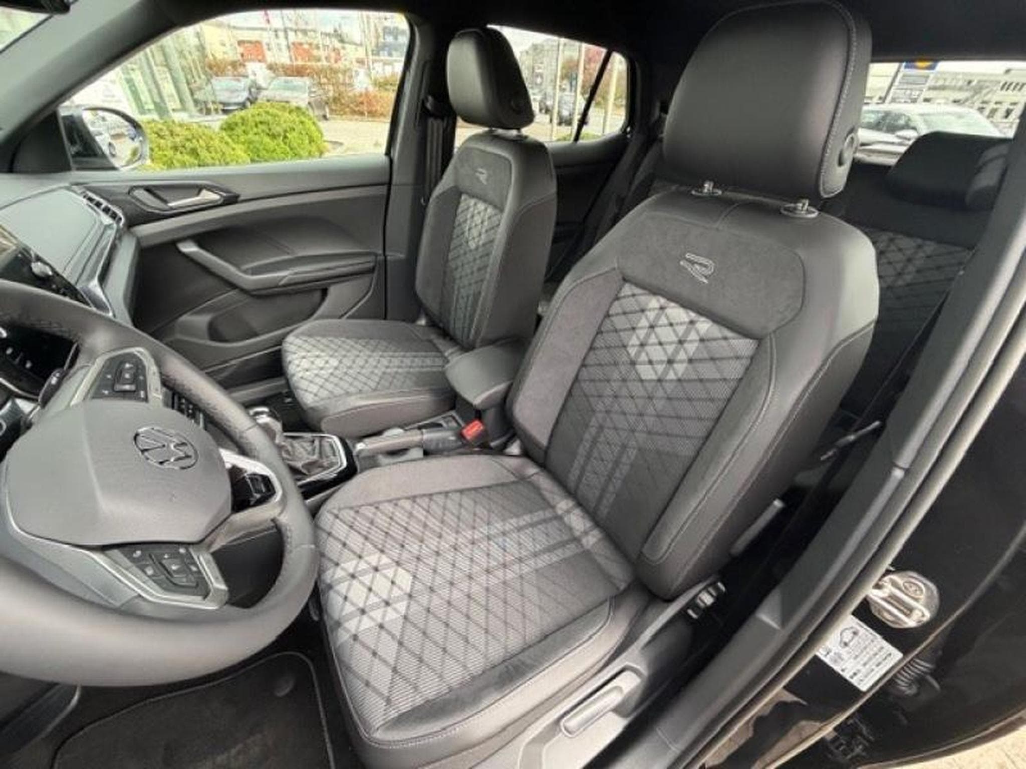 VW T-Cross R-LINE (2026) - Foto 12