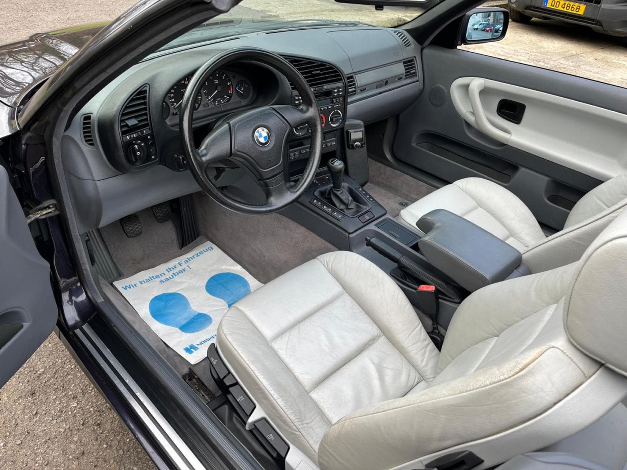 BMW 328 Cabrio (1996) - Foto 12