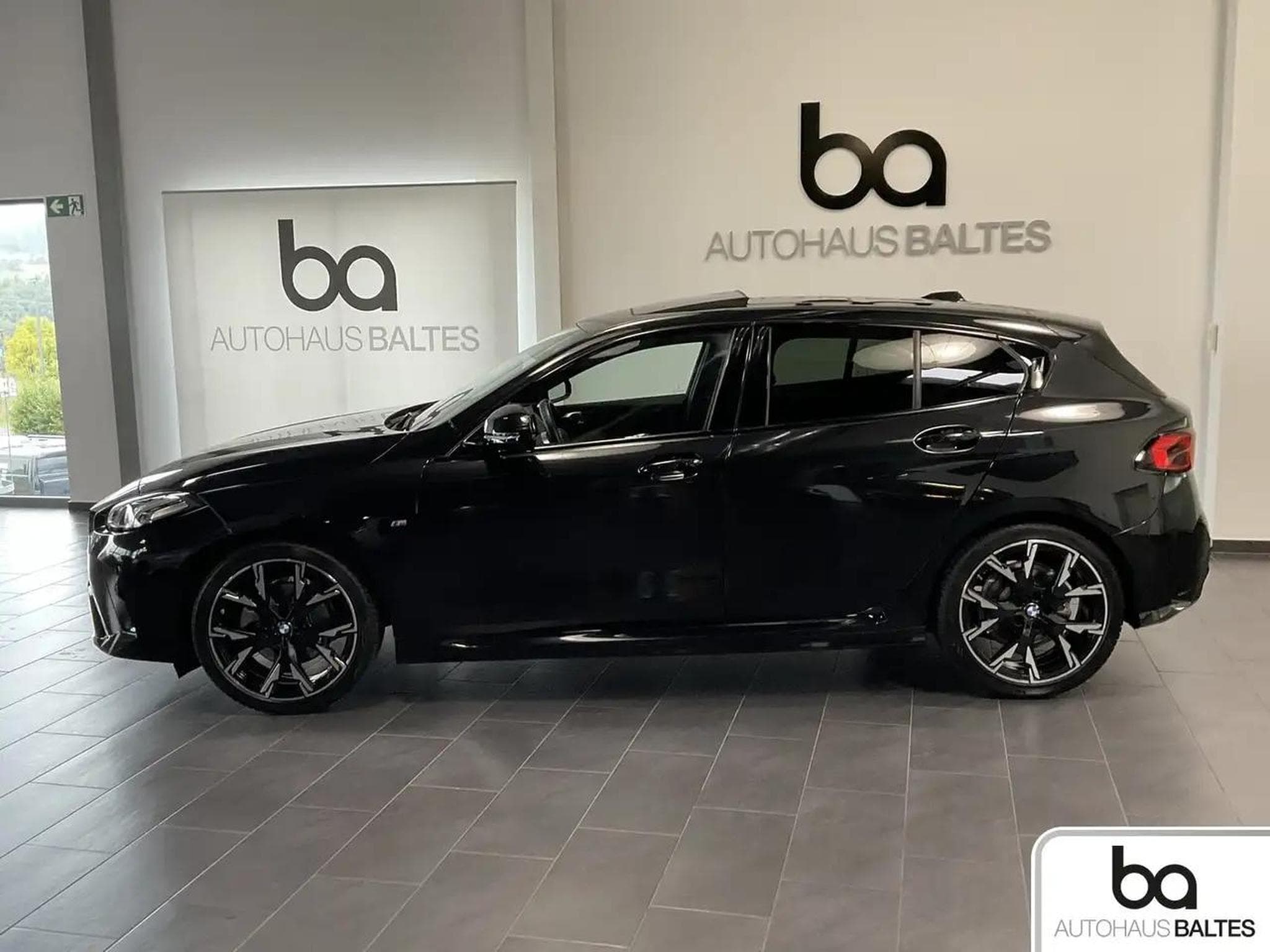 BMW 120 (2025) - Photo 3