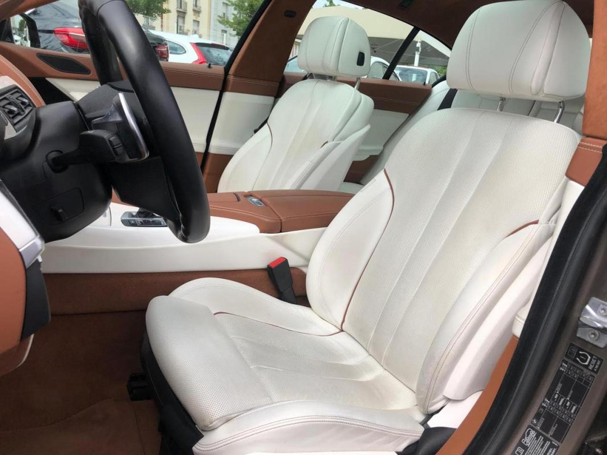 BMW Série 6 650i xDrive Gran Coupé Exclusive Individual - BVA Sport vent (2012) - Foto 10