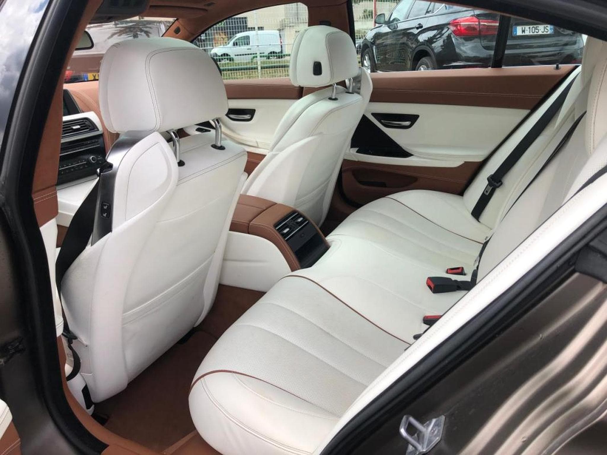 BMW Série 6 650i xDrive Gran Coupé Exclusive Individual - BVA Sport vent (2012) - Foto 11