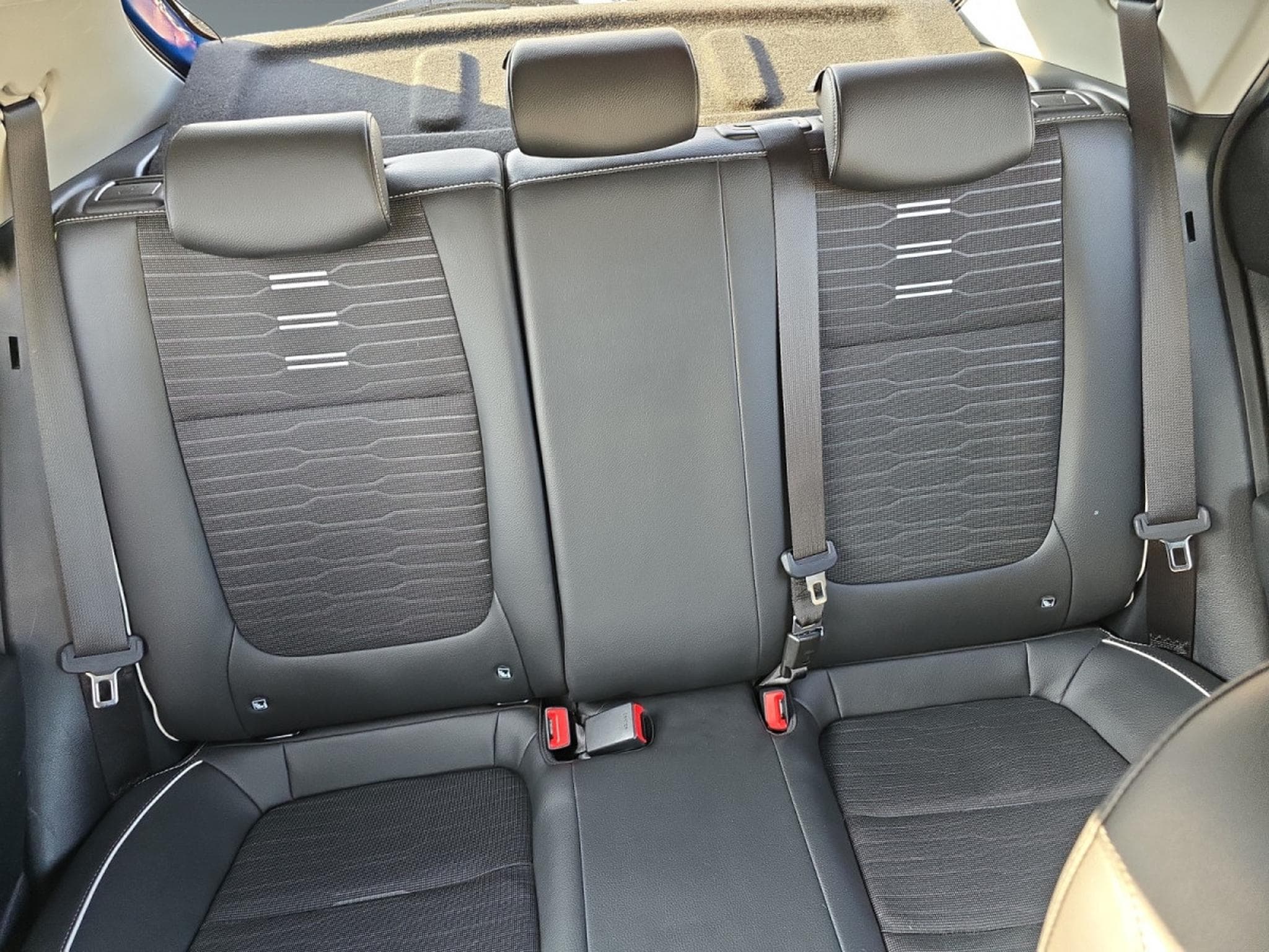 Kia Stonic GT Line 1.0T ISG (2023) - Foto 14