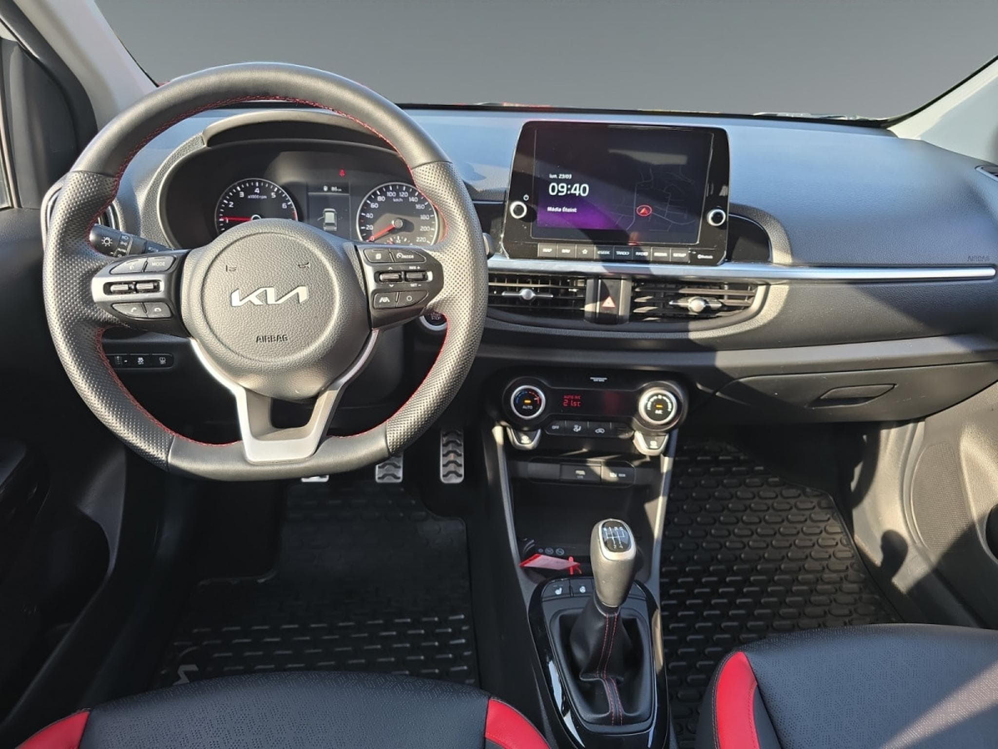 Kia Picanto GT Line 1.0T 100 ISG (2022) - Foto 9