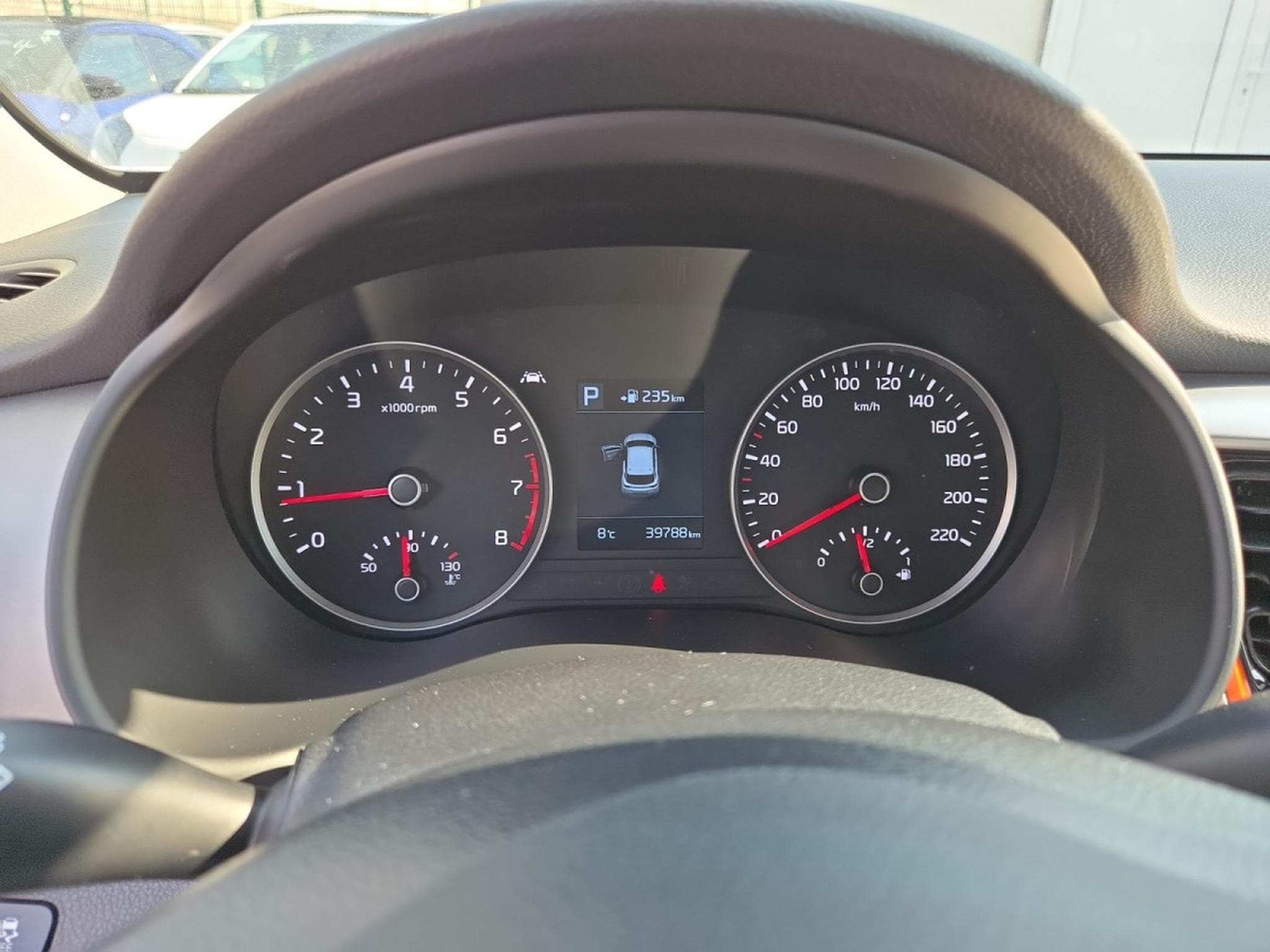 Kia Stonic Sense 1.0T 7DCT ISG (2019) - Foto 12