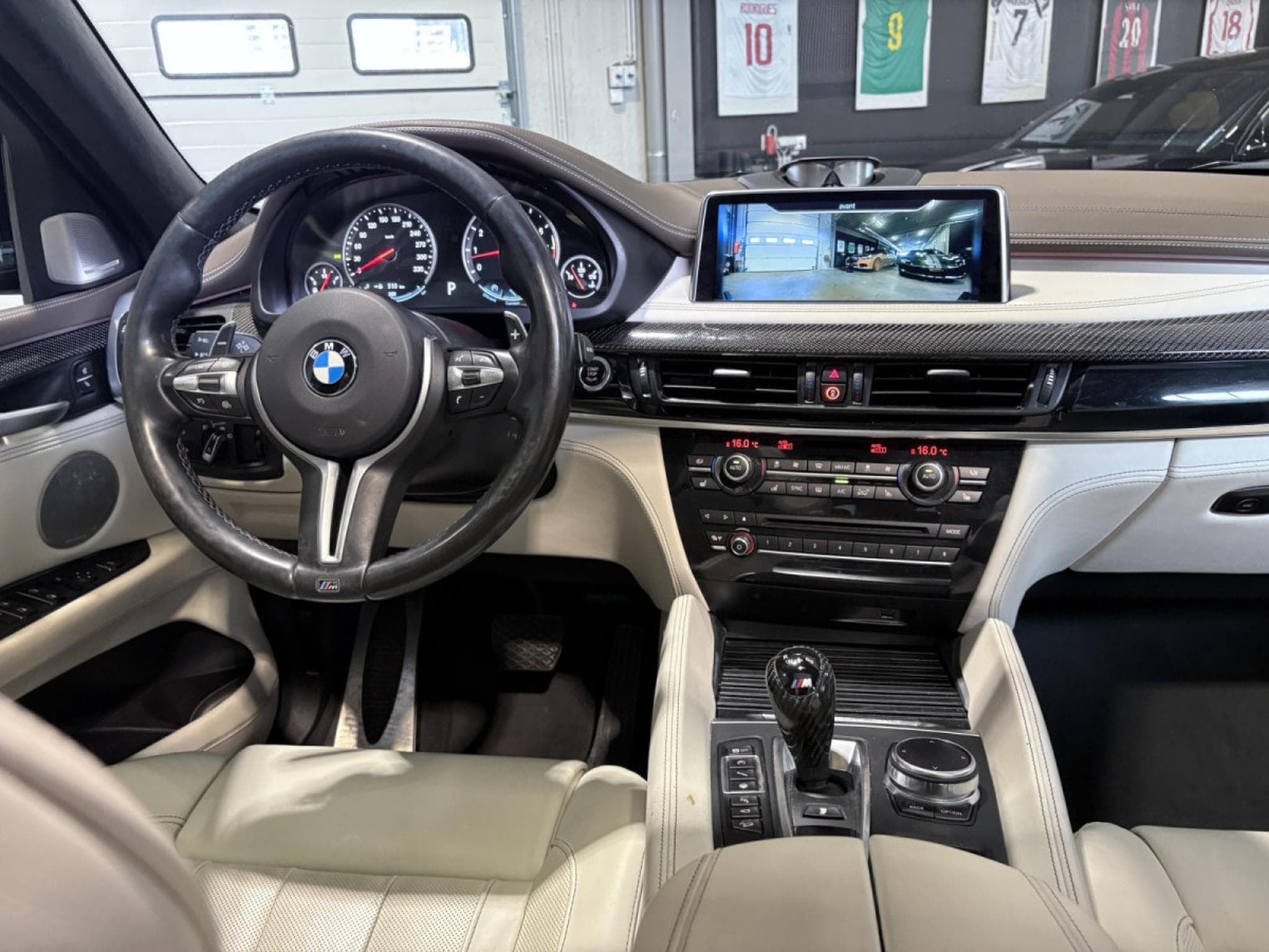 BMW X6M /Pano/HUD/SoftClose/Keles/360° ACC/ /21/B&O (2018) - Photo 19