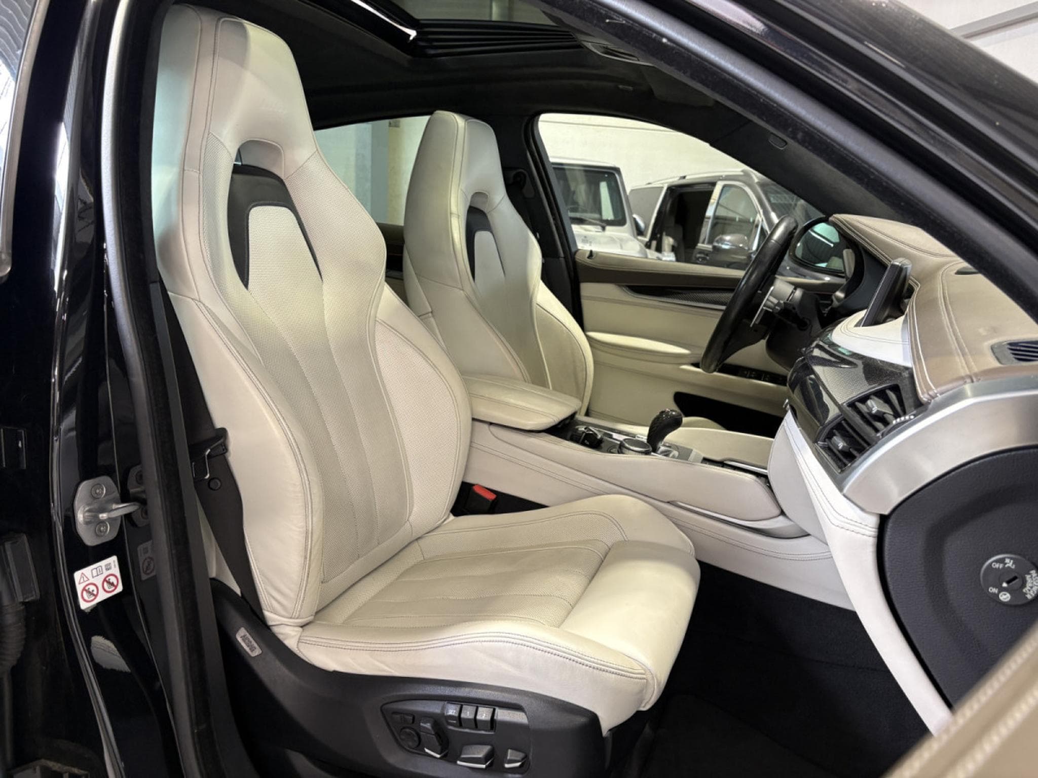 BMW X6M /Pano/HUD/SoftClose/Keles/360° ACC/ /21/B&O (2018) - Photo 20