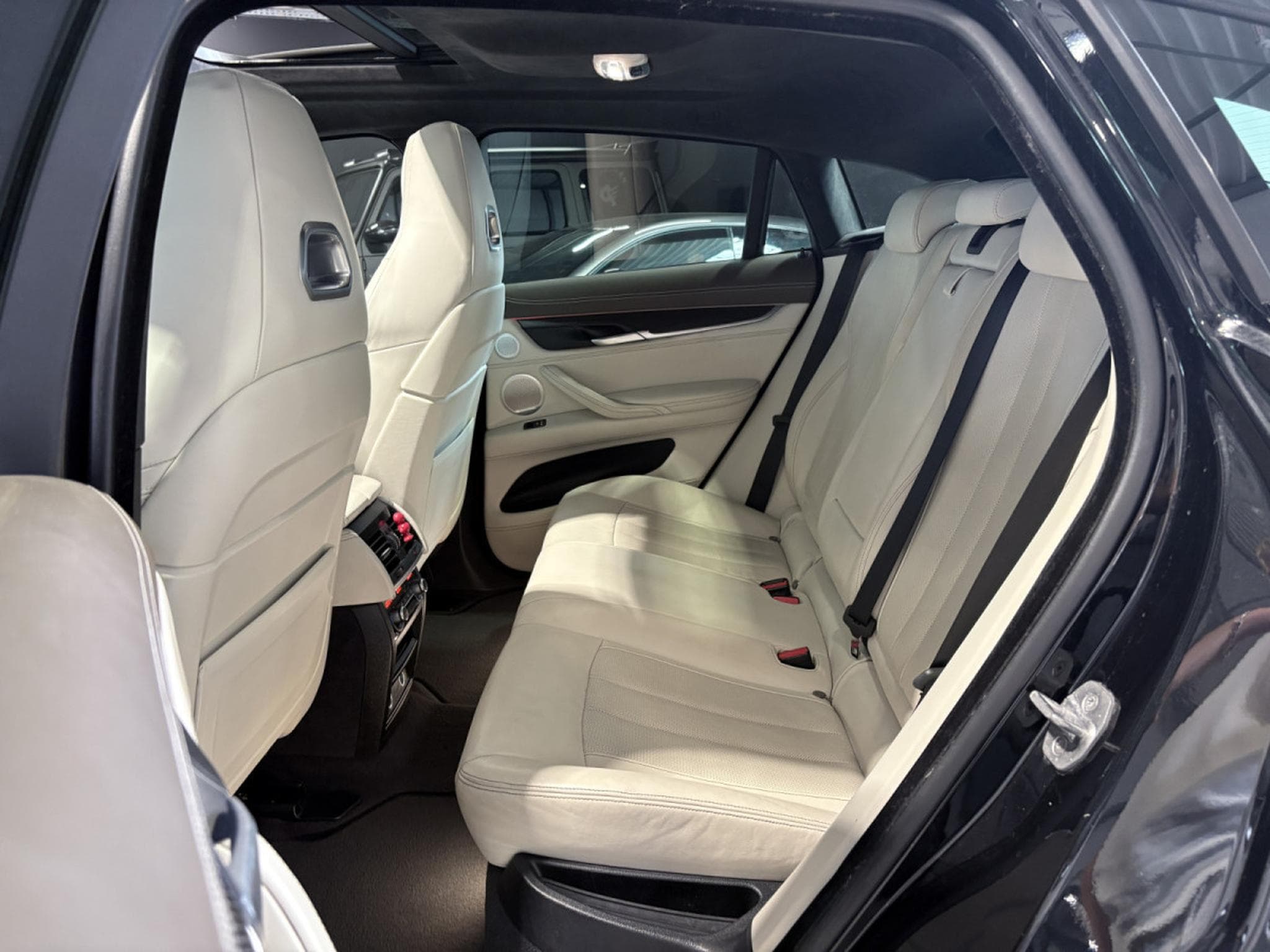 BMW X6M /Pano/HUD/SoftClose/Keles/360° ACC/ /21/B&O (2018) - Photo 23