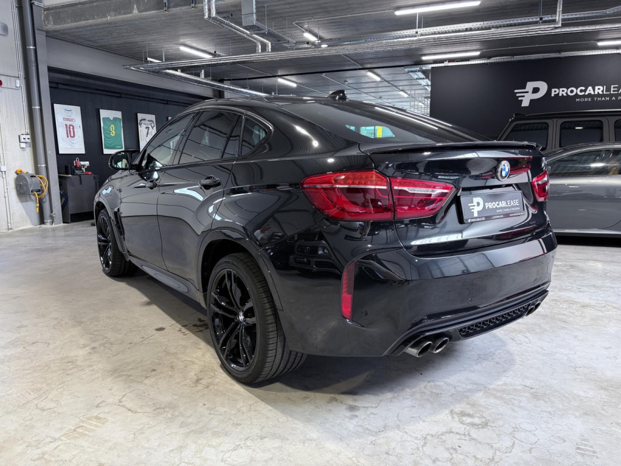 BMW X6M /Pano/HUD/SoftClose/Keles/360° ACC/ /21/B&O (2018) - Photo 4