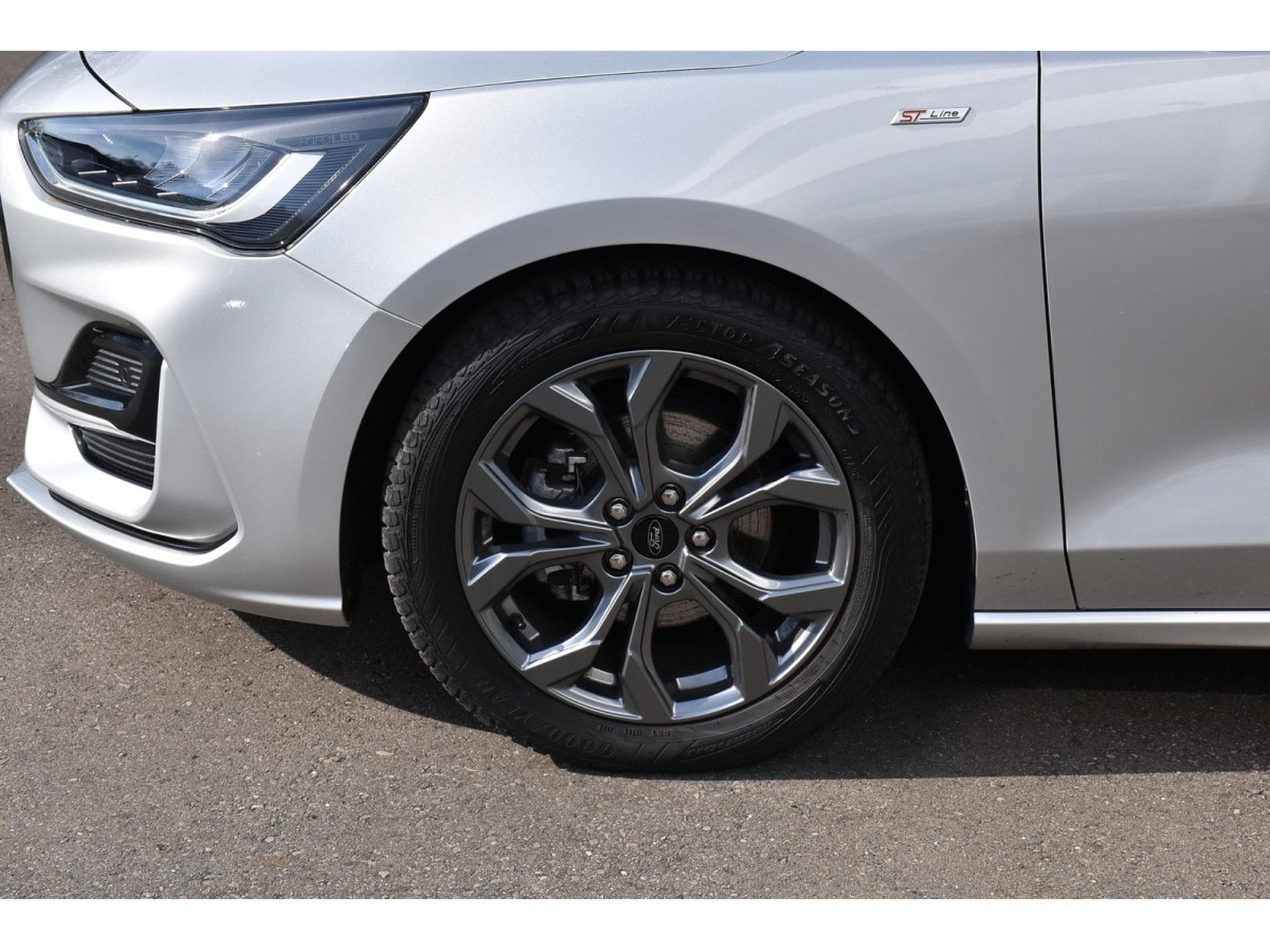 Ford Focus Clipper 1.0 EcoBoost MHEV ST-Line Auto. ACC LANE SIDE CAM (2025) - Photo 5