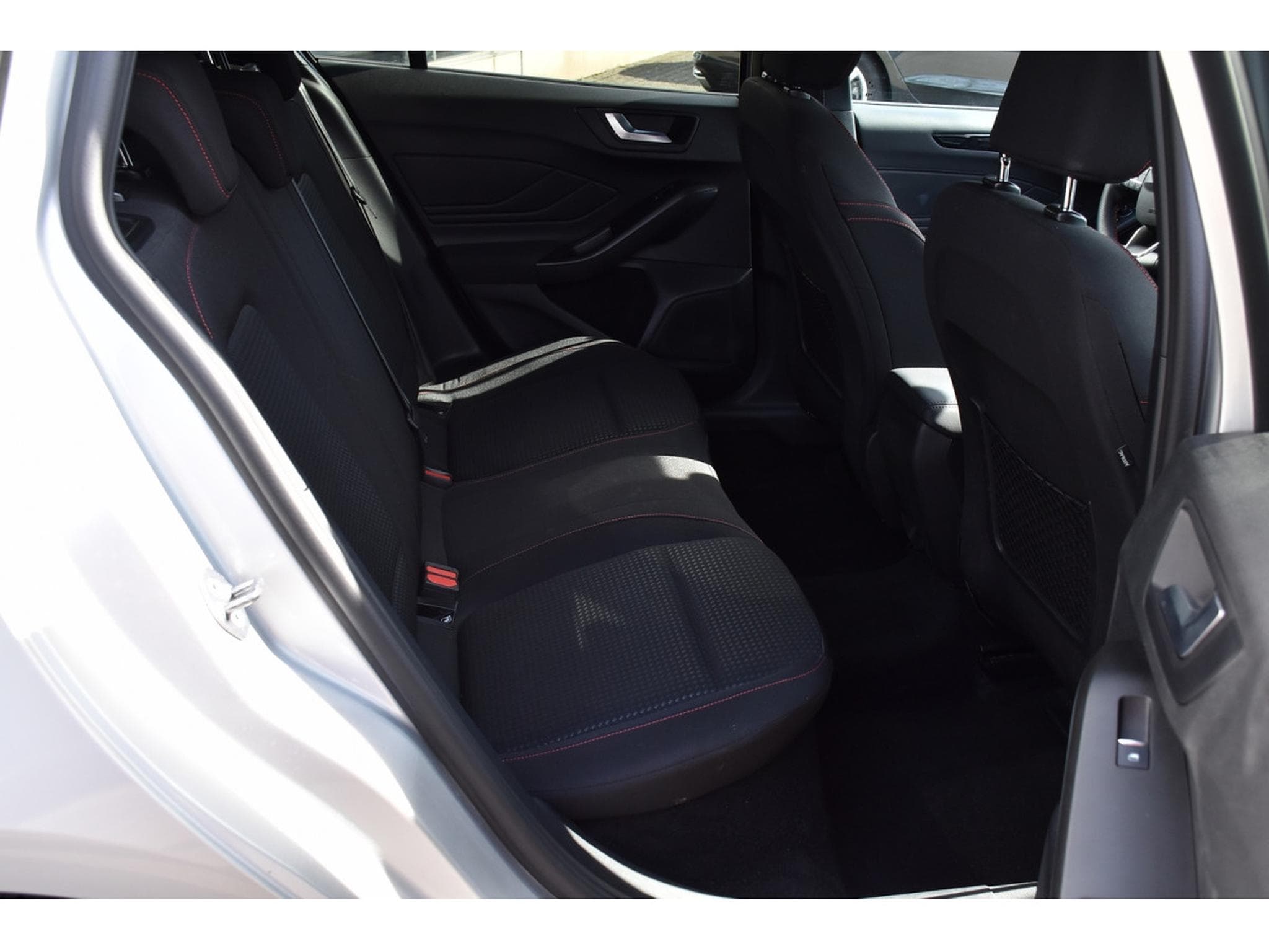 Ford Focus Clipper 1.0 EcoBoost MHEV ST-Line Auto. ACC LANE SIDE CAM (2025) - Photo 8