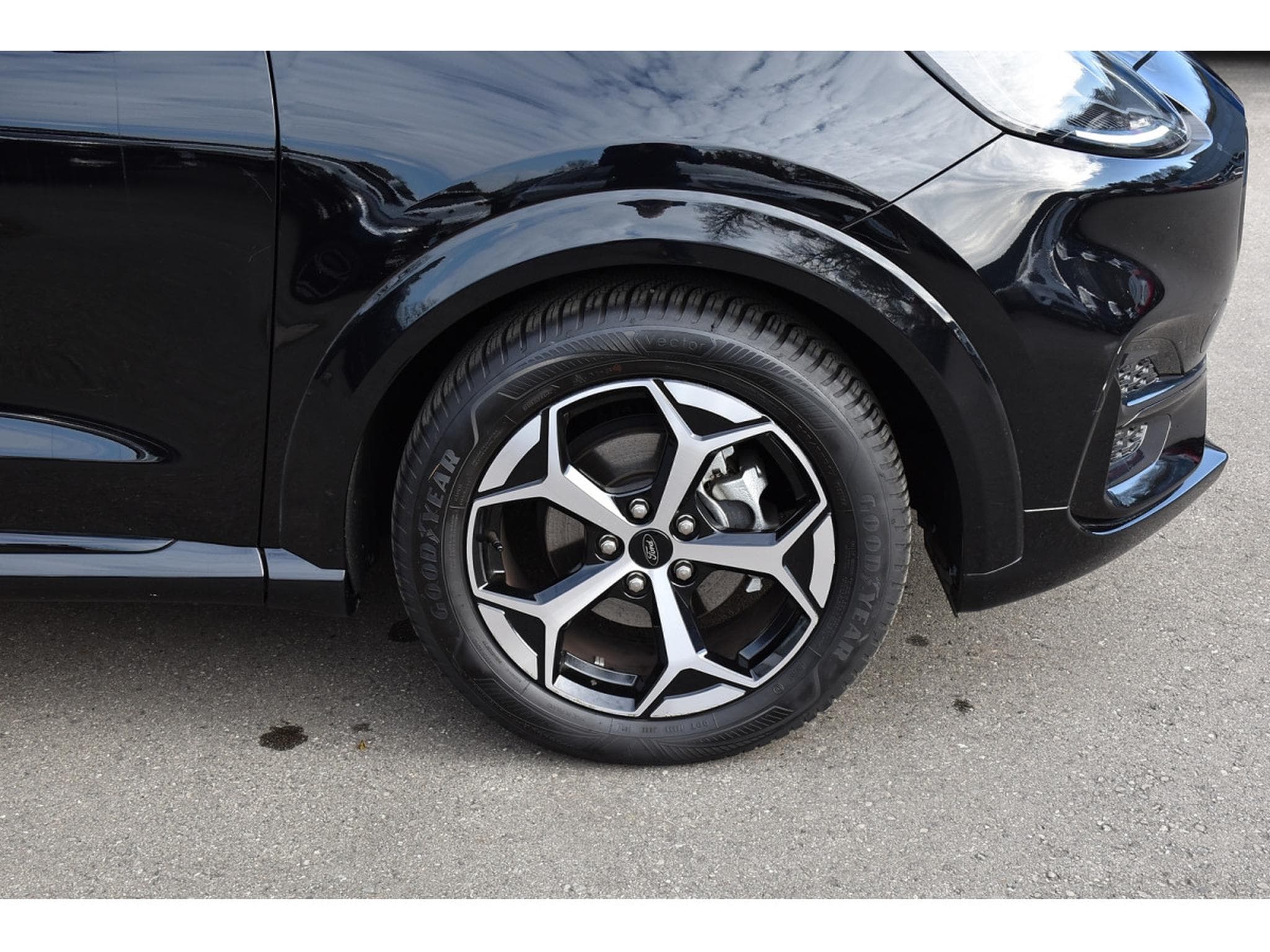 Ford Puma 1.0 EcoBoost ST-Line Auto. REGUL GPS LANE CAM 1° MAIN (2025) - Photo 5